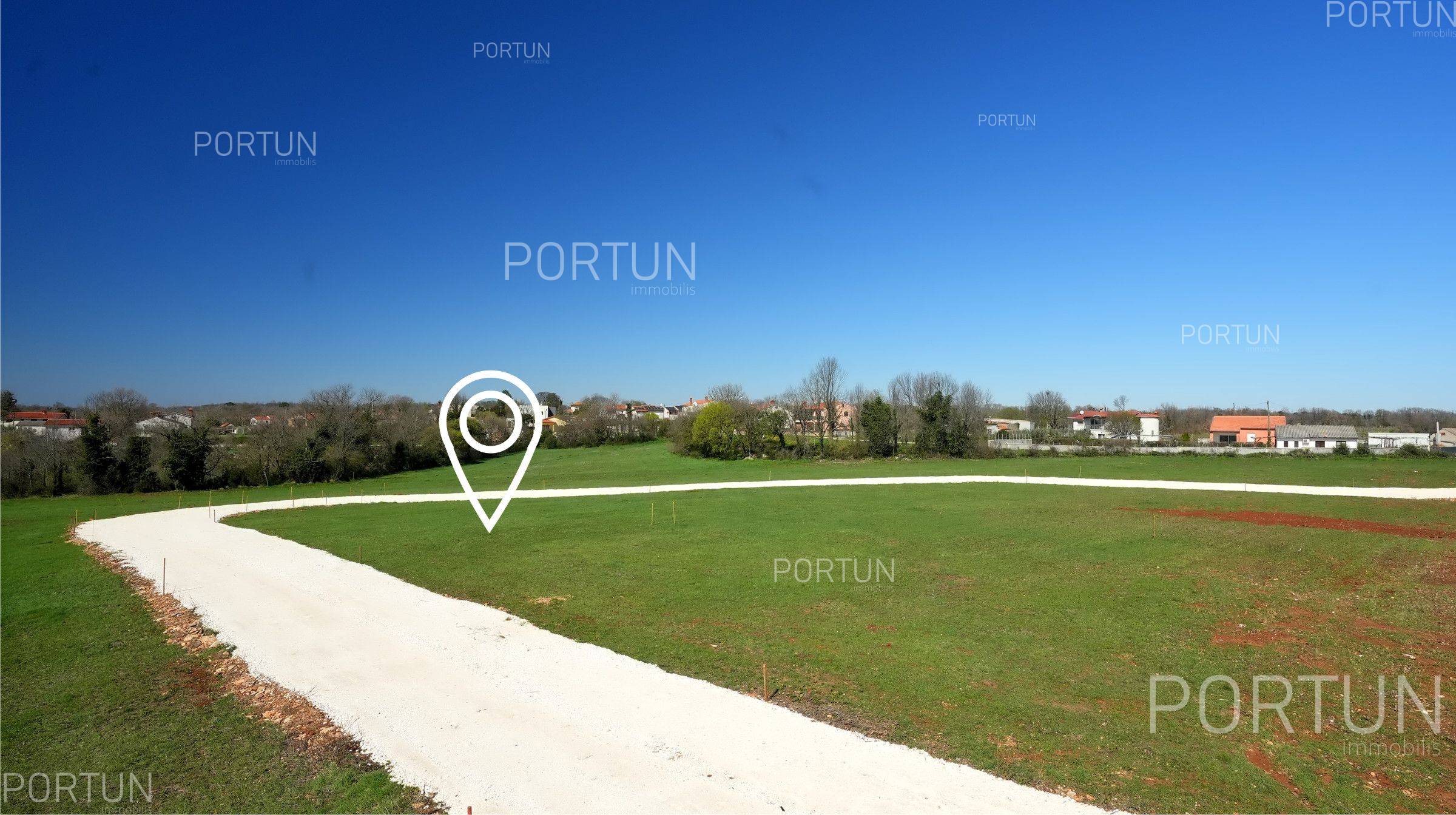 Plot of land for Sale in Marčana - 40619 - 03