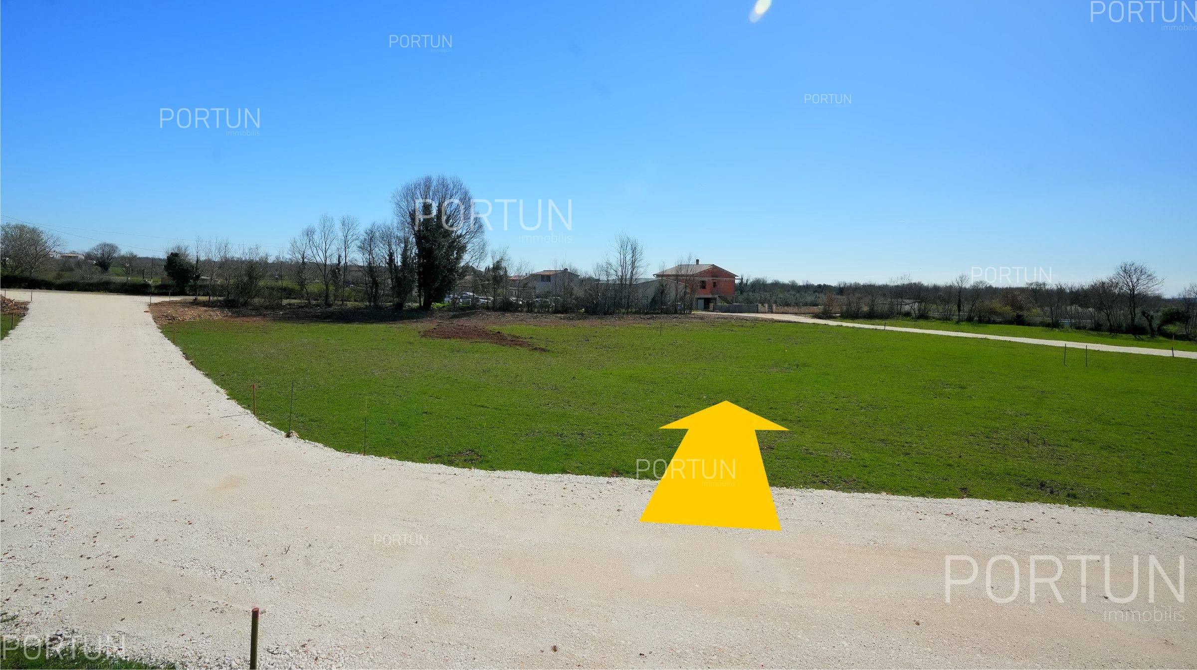 Plot of land for Sale in Marčana - 40620 - 03