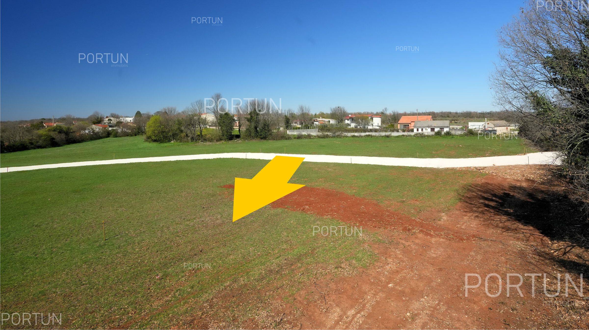 Plot of land for Sale in Marčana - 40621 - 03