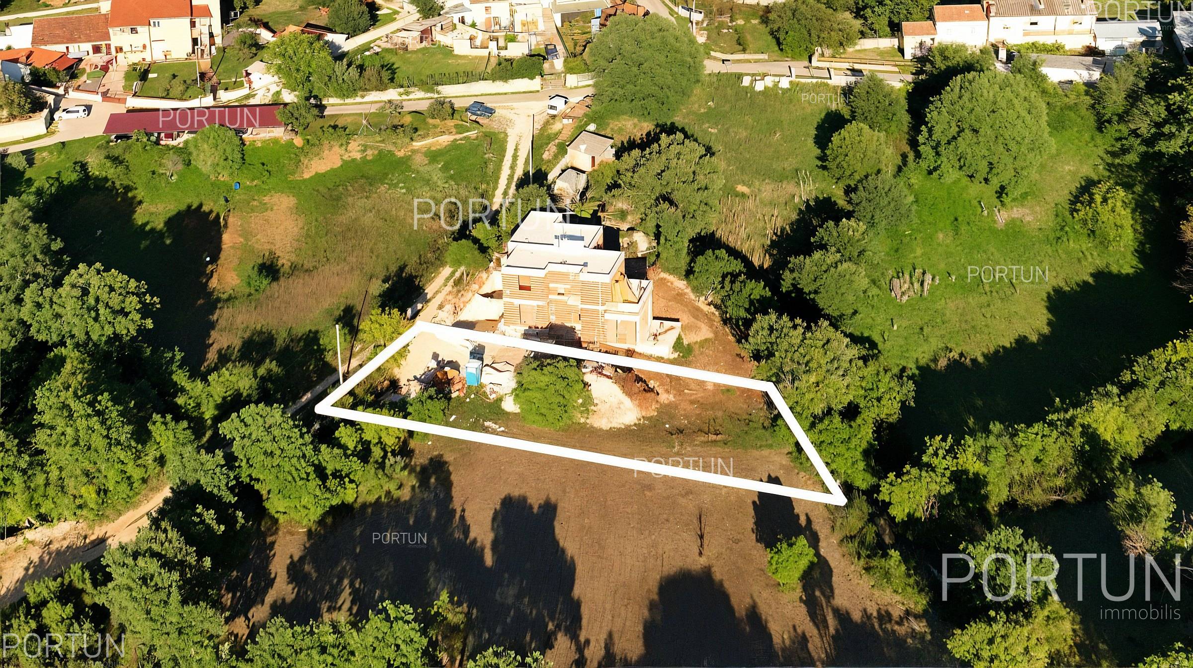 Terreno in vendita a Savincenti - 40630 - 02