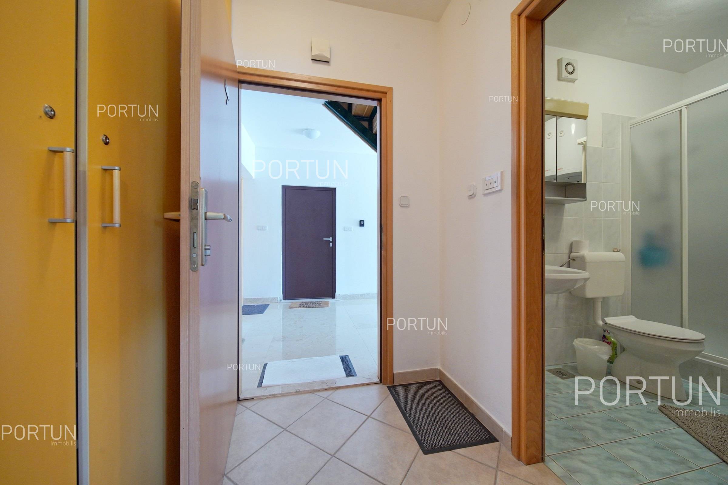 Wohnung zum Verkauf in Rovinj - 10727 - 01