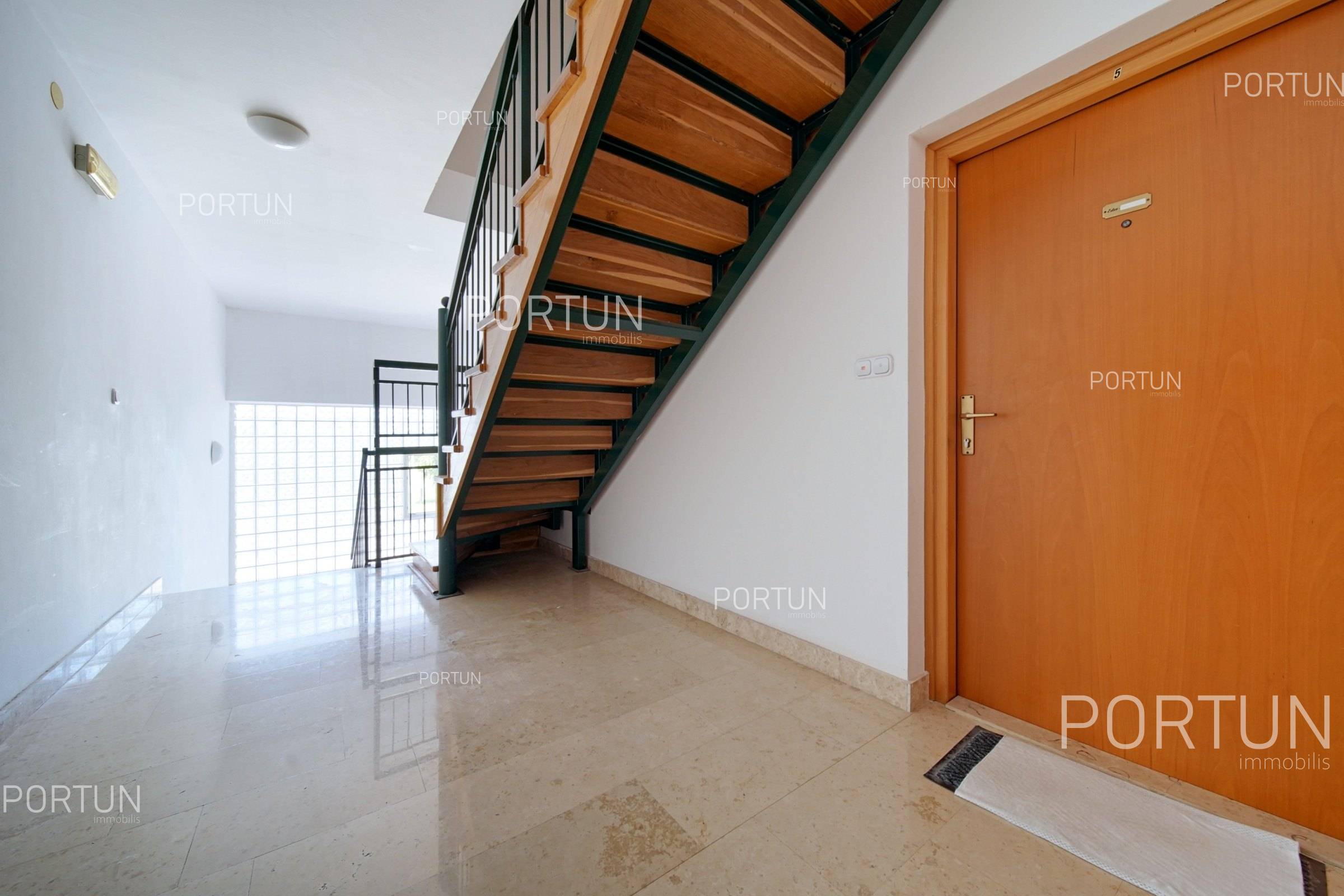 Wohnung zum Verkauf in Rovinj - 10727 - 03