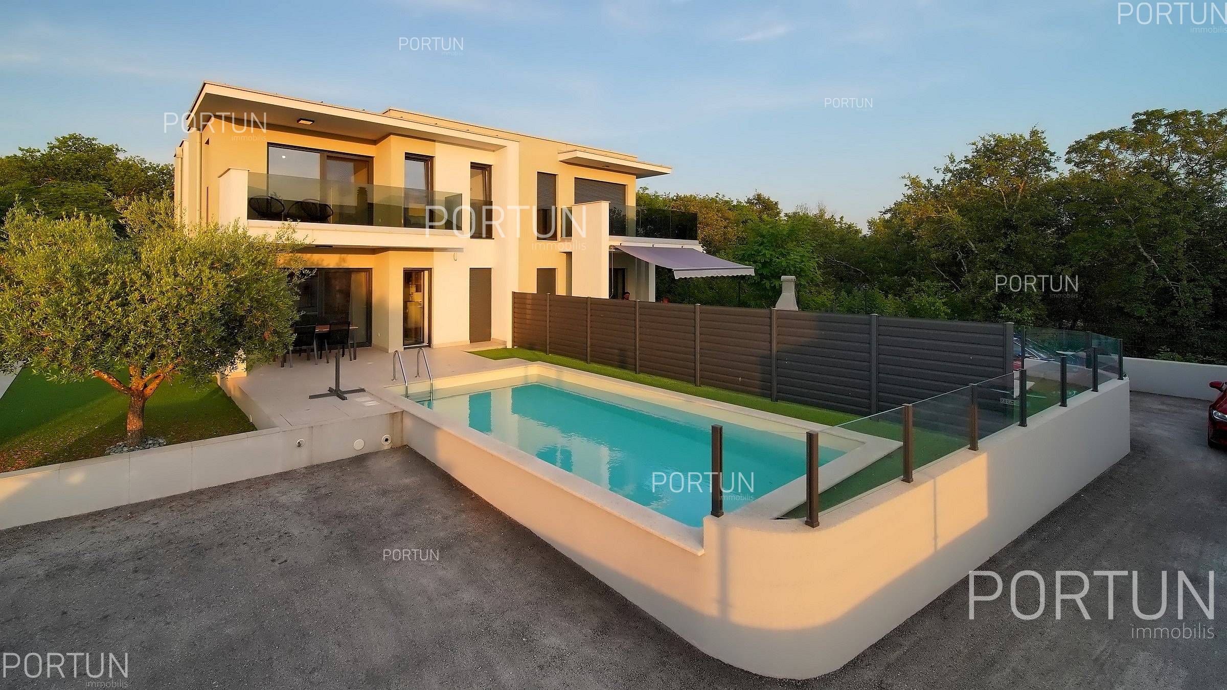 Haus mit Pool Umag 11