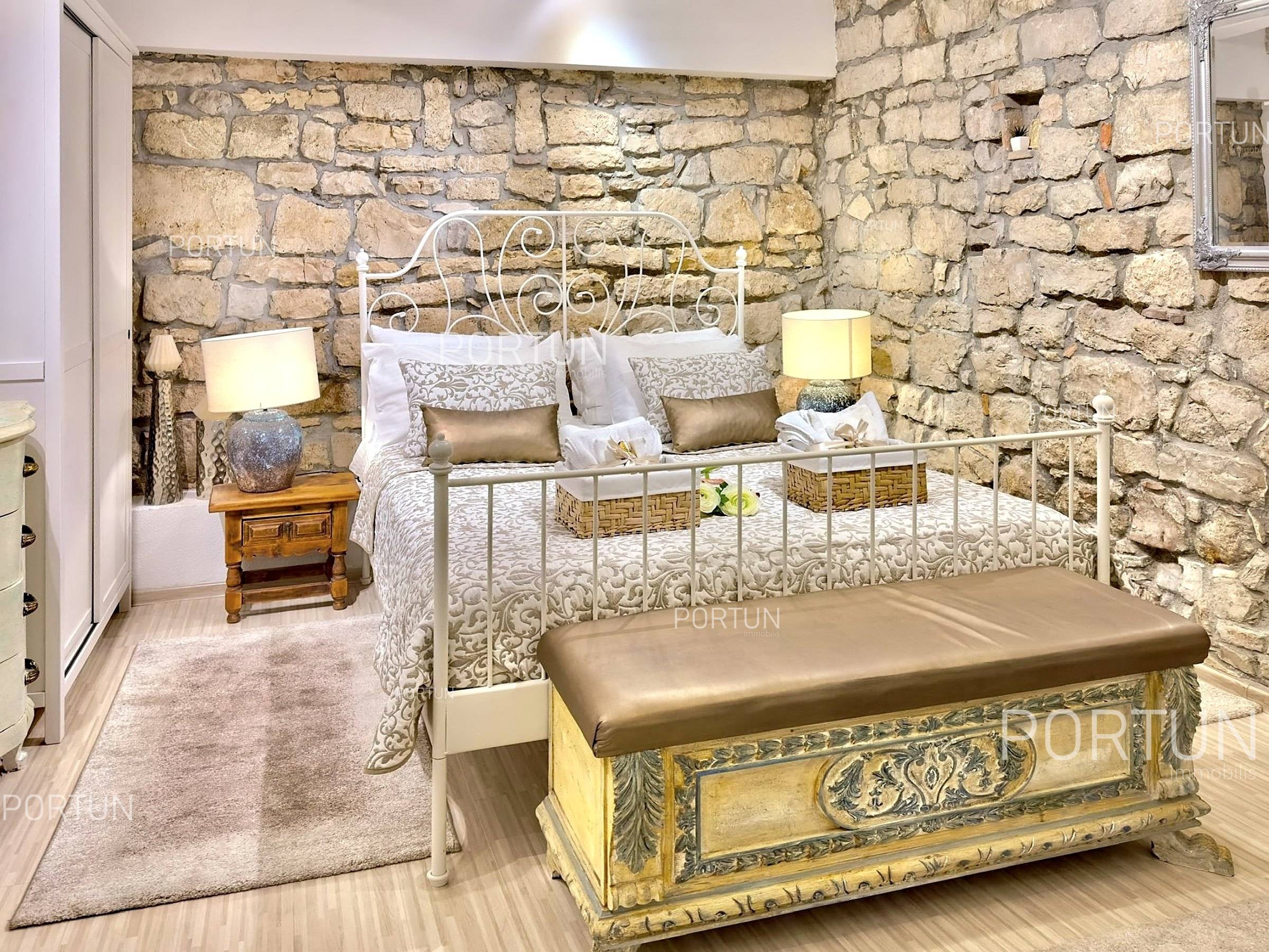 Wohnung zum Verkauf in Rovinj - 10730 - 06