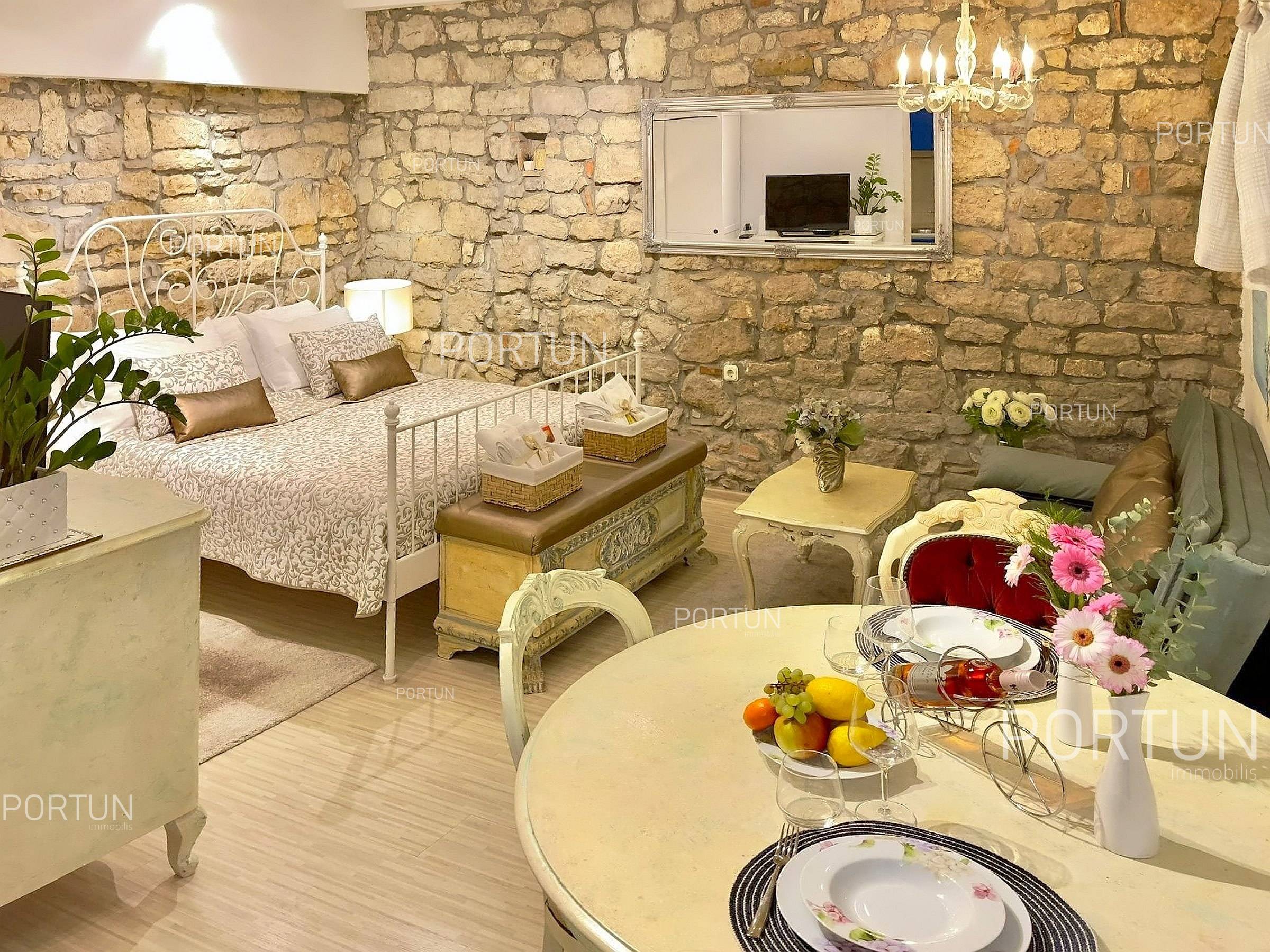 Wohnung zum Verkauf in Rovinj - 10730 - 05