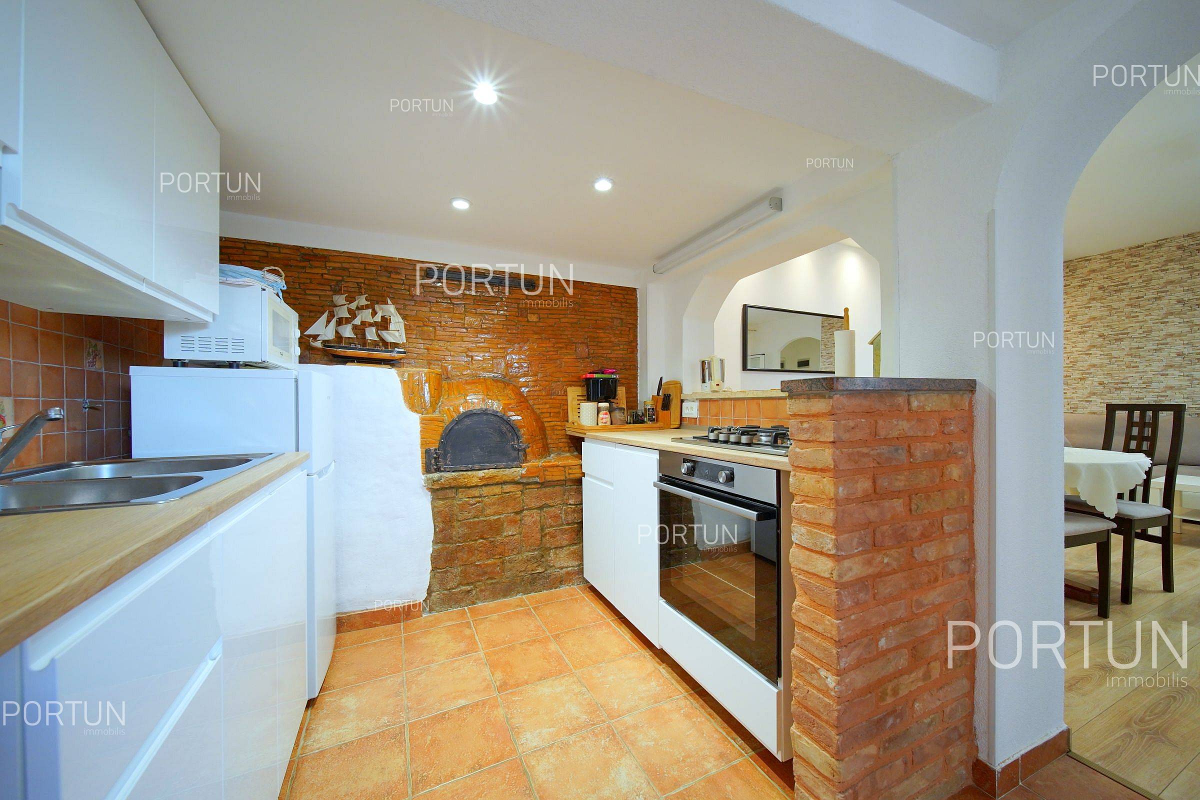 Apartment for Sale in Rovinj - 10734 - 02