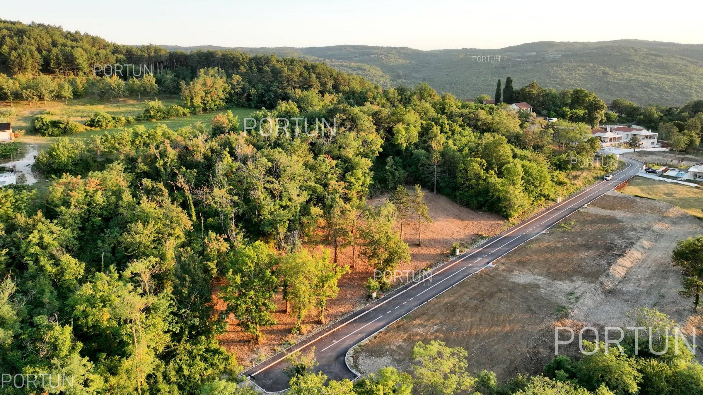 Terreno in vendita a Montona - 40633 - 08