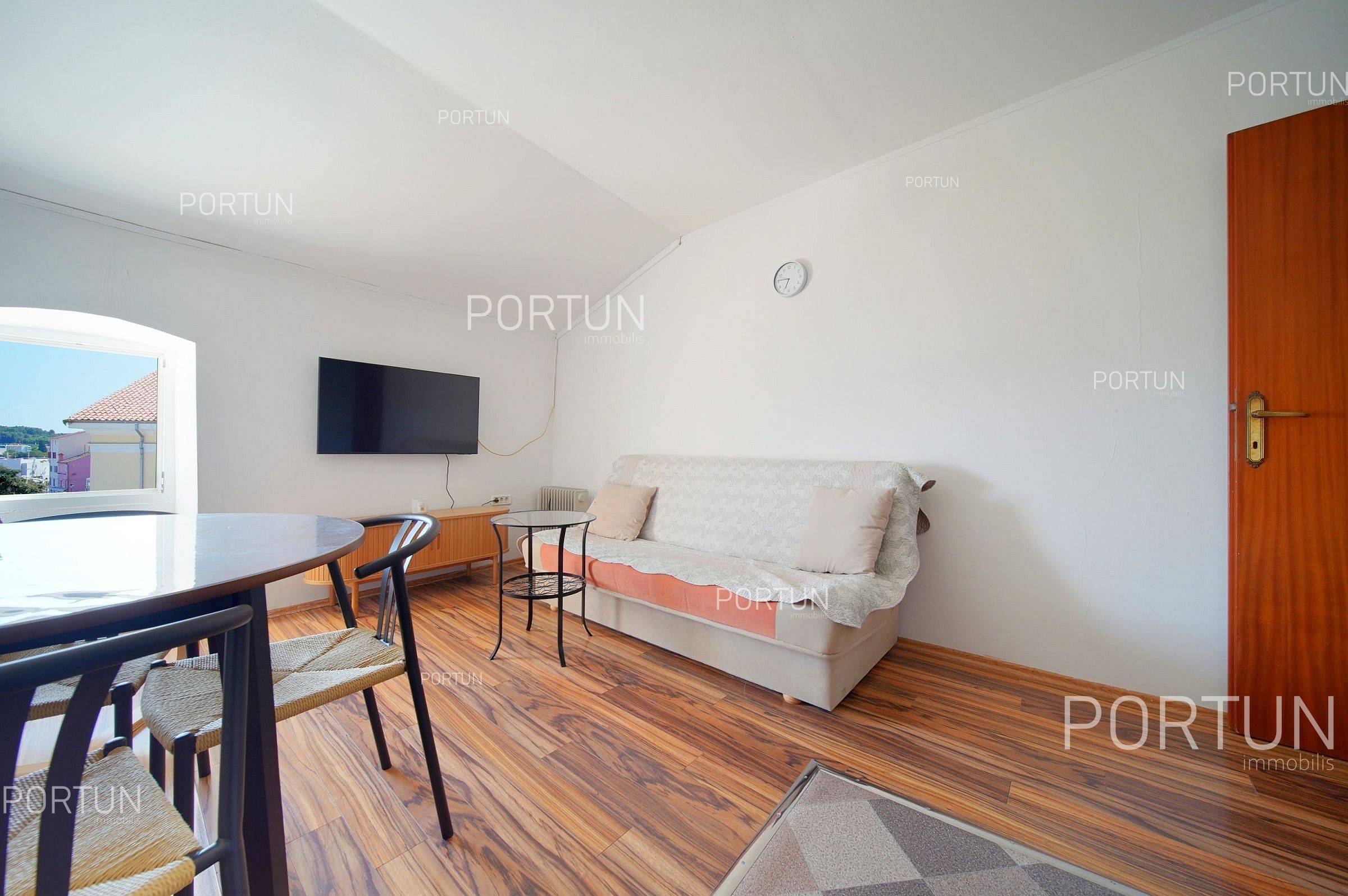 Wohnung zum Verkauf in Rovinj - 10738 - 02