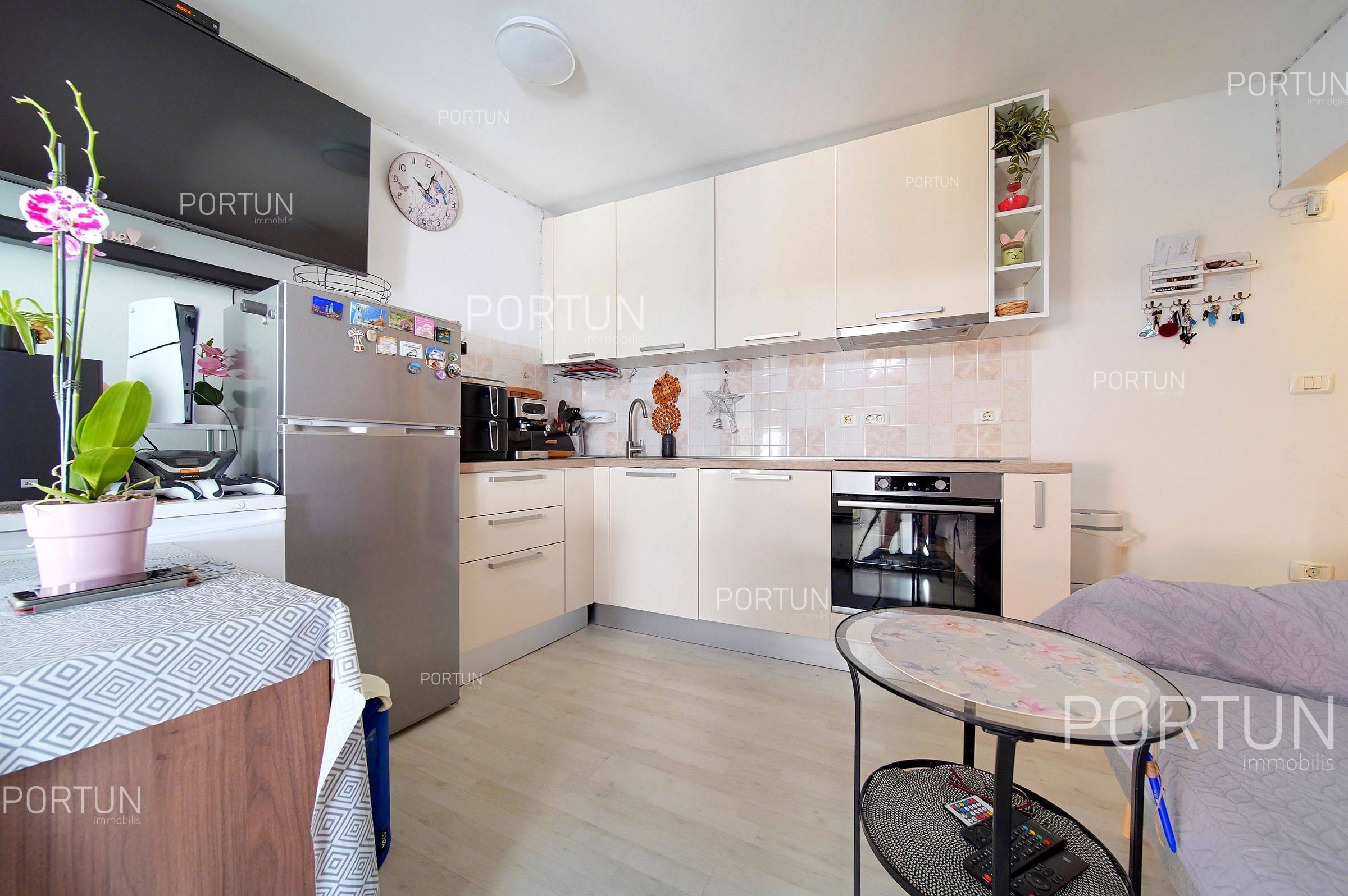 Wohnung zum Verkauf in Rovinj - 10738 - 02