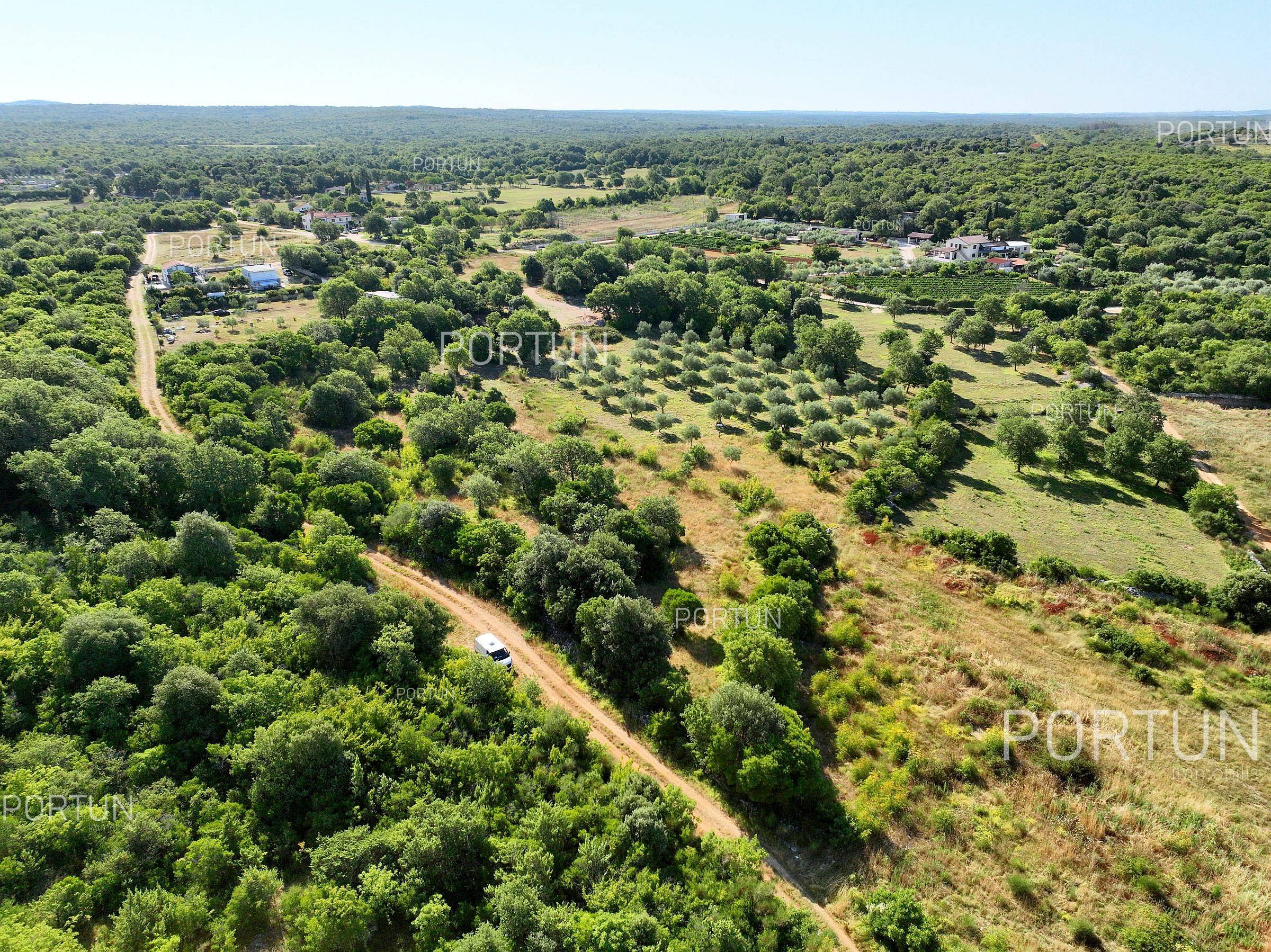 Terreno in vendita a Rovigno - 40642 - 09