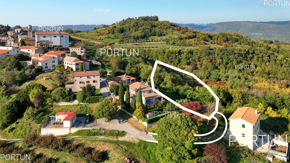 Building land in Vižinada	