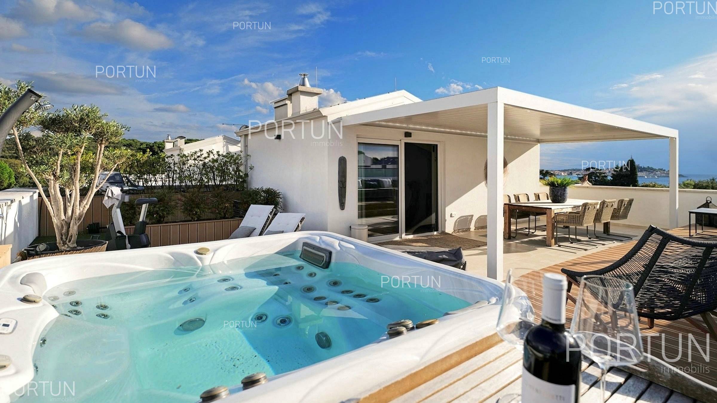 Stunning luxury penthouse in Rovinj with open view to the sea and the old town A 1879 05c