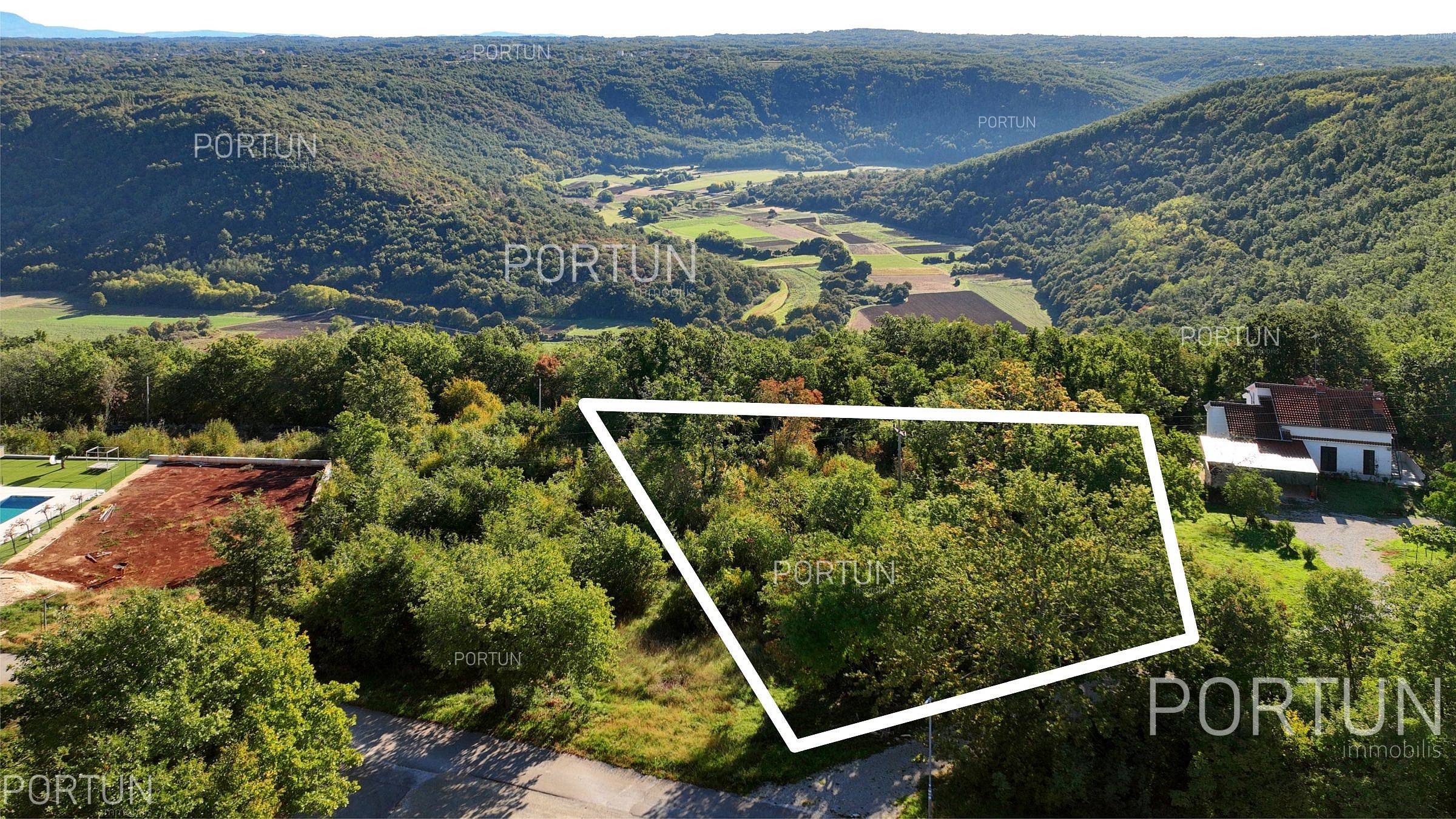 Zemljište na prodaju Sveti Lovreč - 40645 - 01