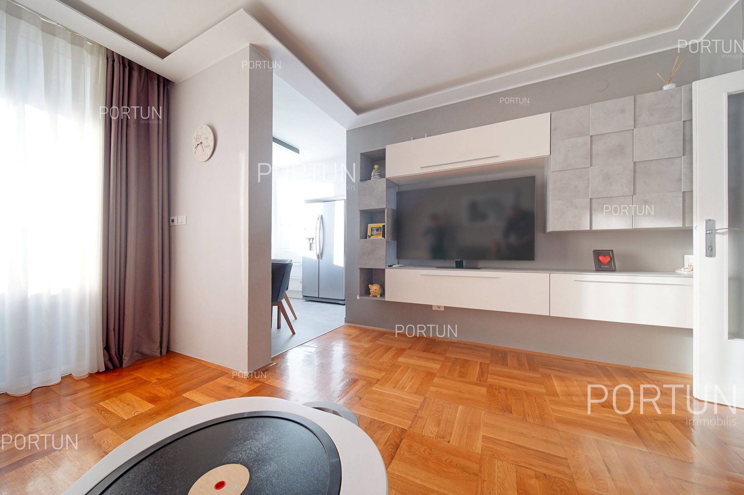 Apartment for Sale in Rovinj - 10749 - 02