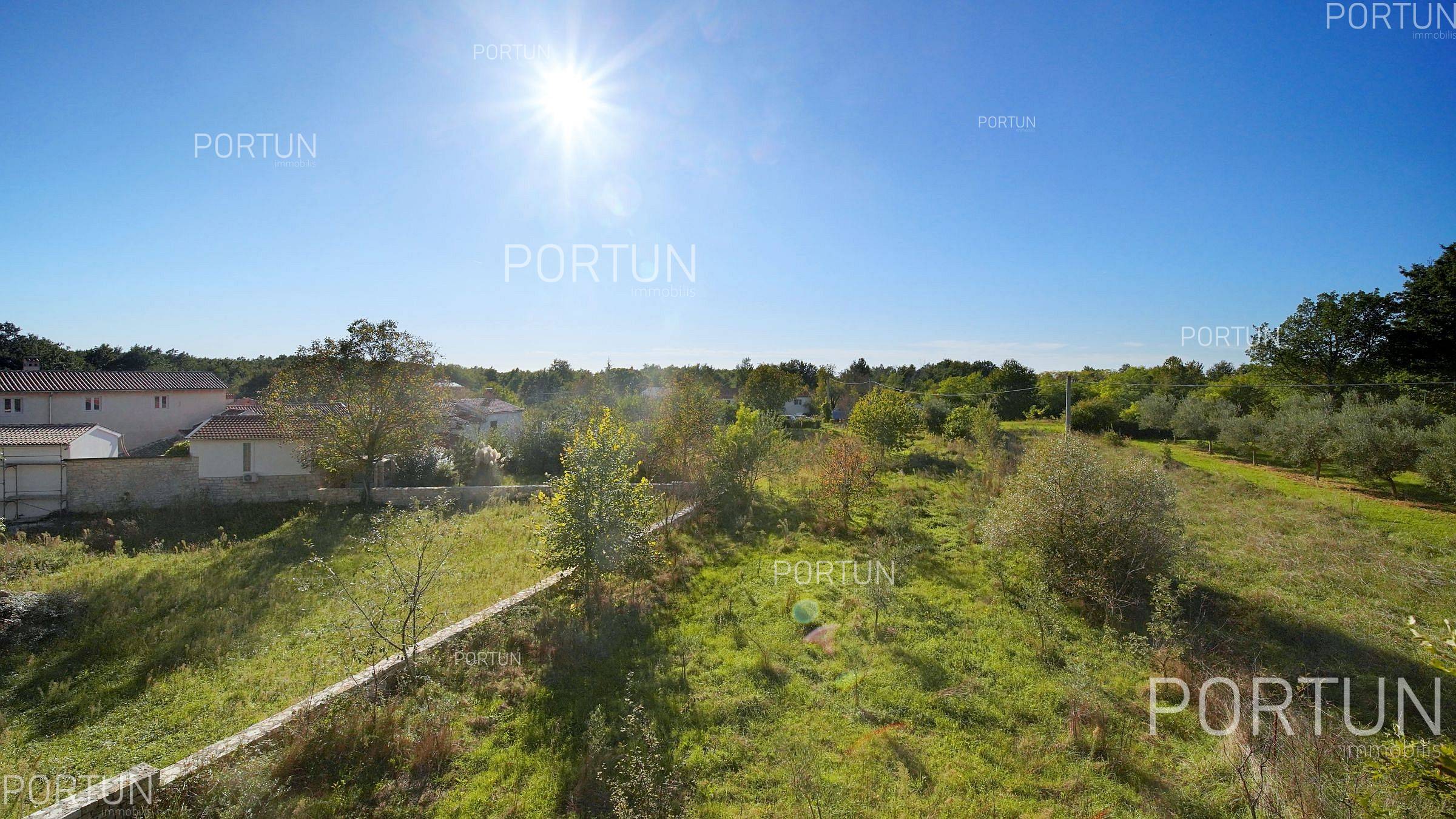 Zemljišče naprodaj v Žminj - 40653 - 04