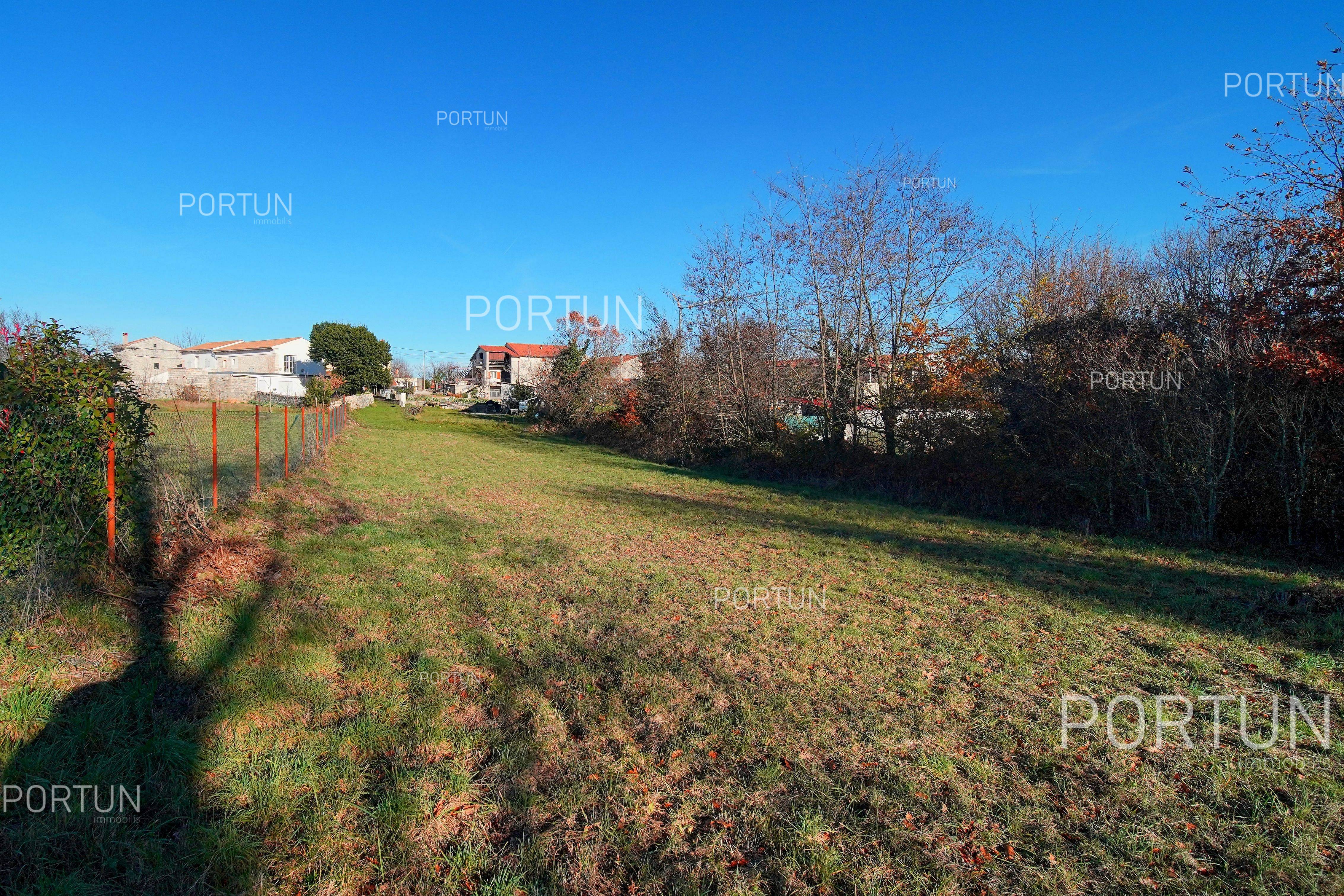 Plot of land for Sale in Žminj - 40656 - 05