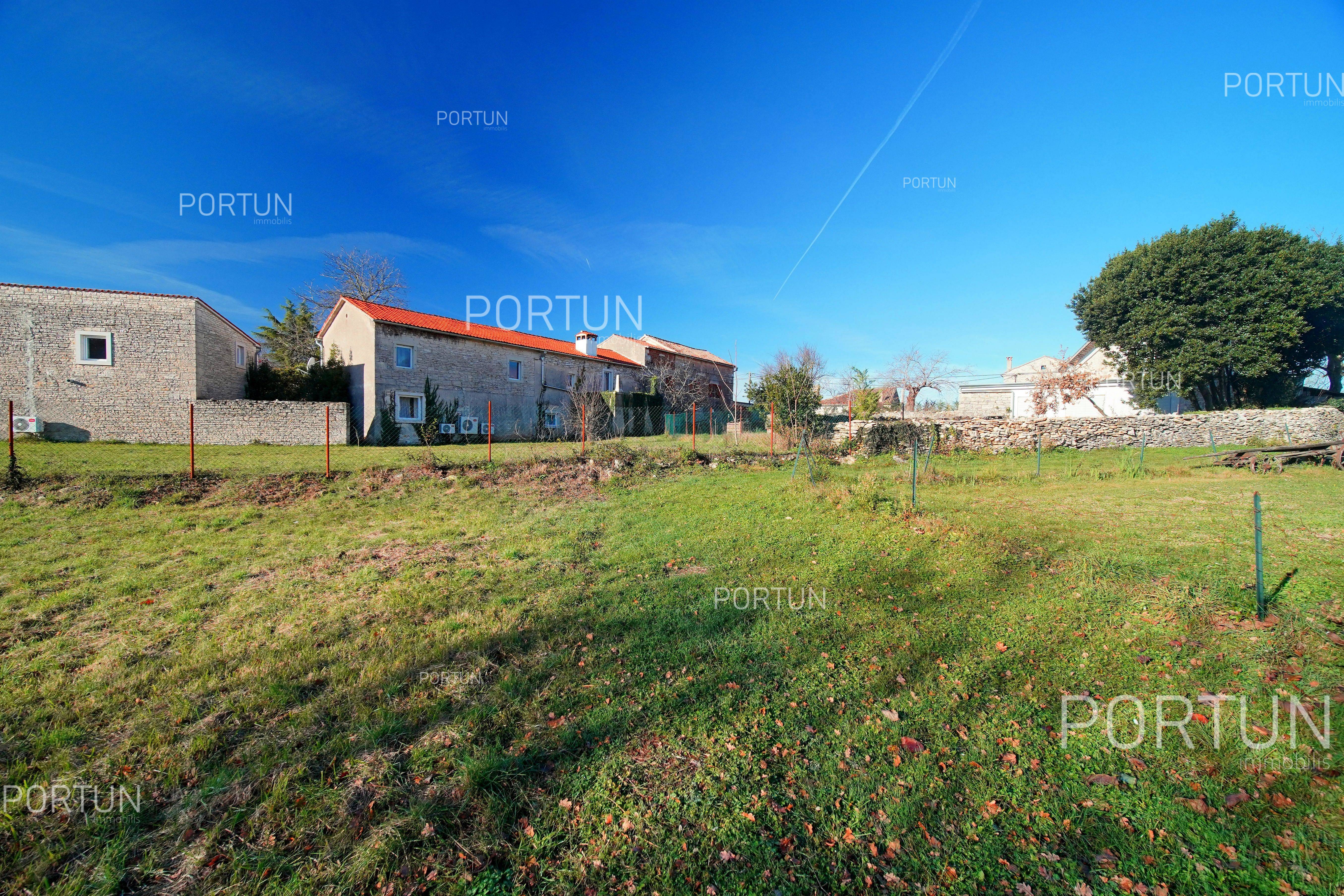 Plot of land for Sale in Žminj - 40656 - 06