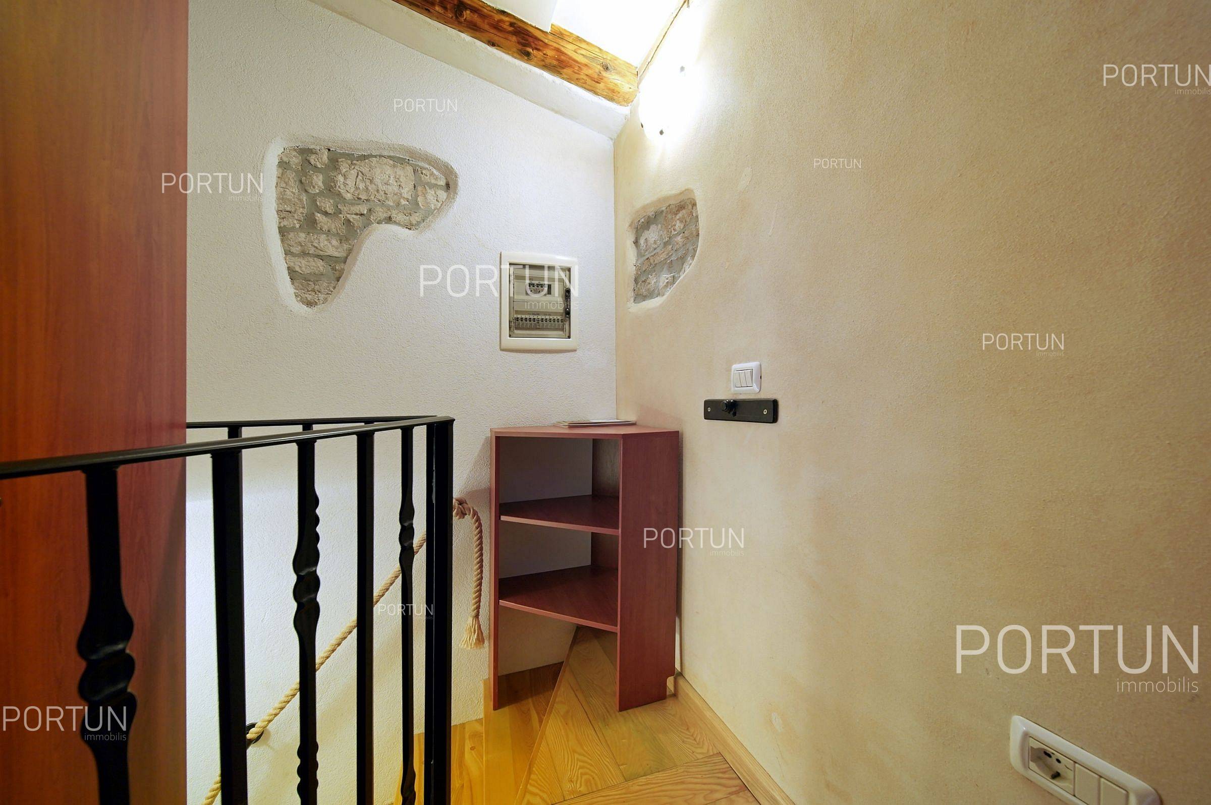 Appartamento in vendita a Rovigno - 10762 - 10