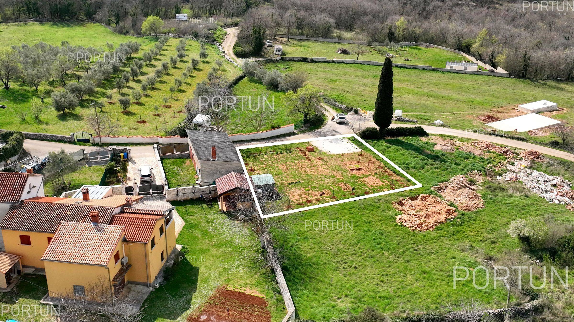 Земельный участок на продажу в Марчана - 40661 - 01