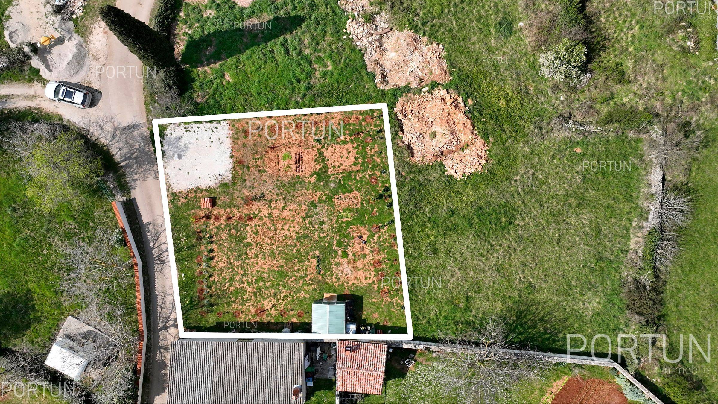 Земельный участок на продажу в Марчана - 40661 - 03