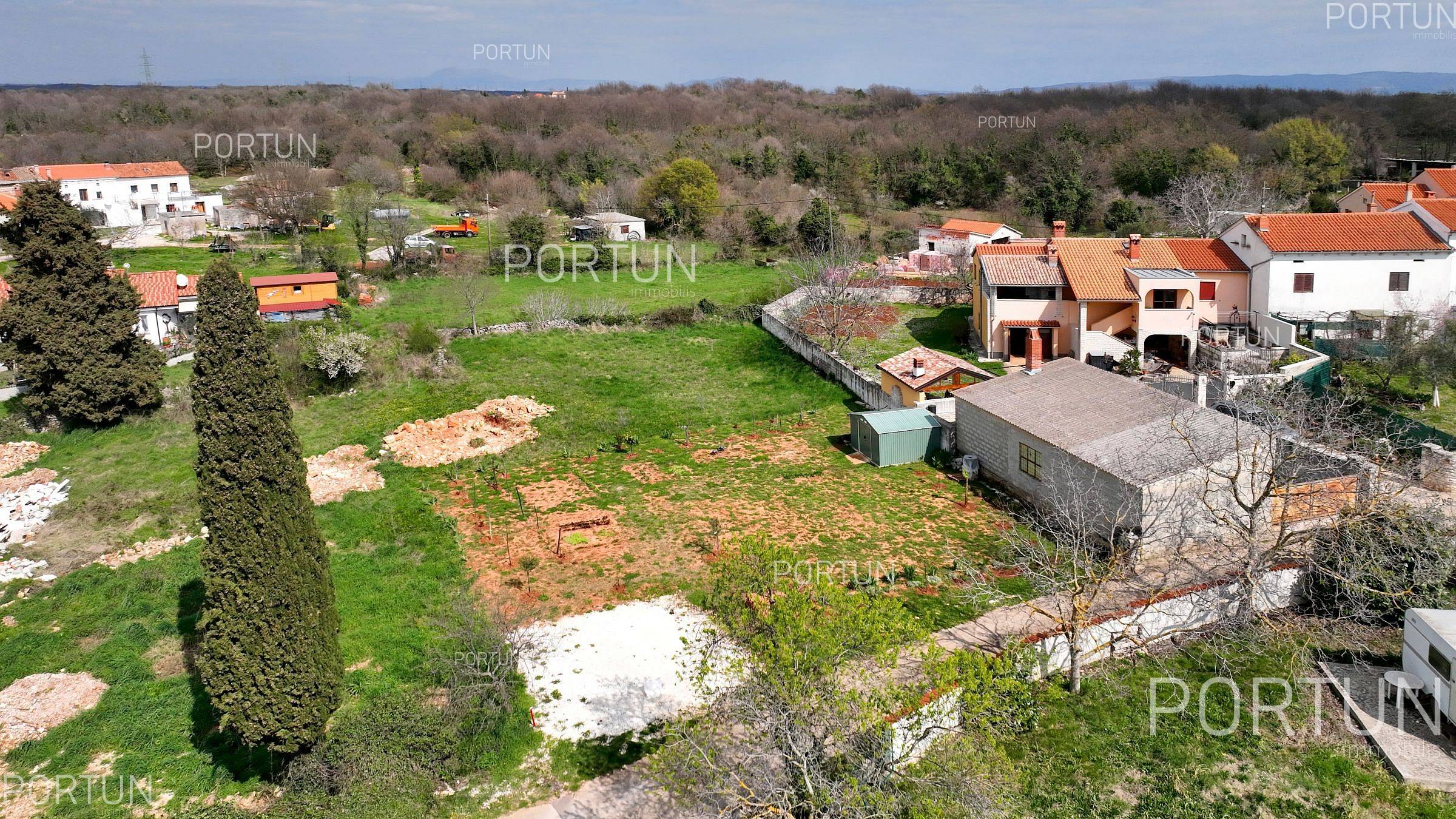 Земельный участок на продажу в Марчана - 40661 - 04