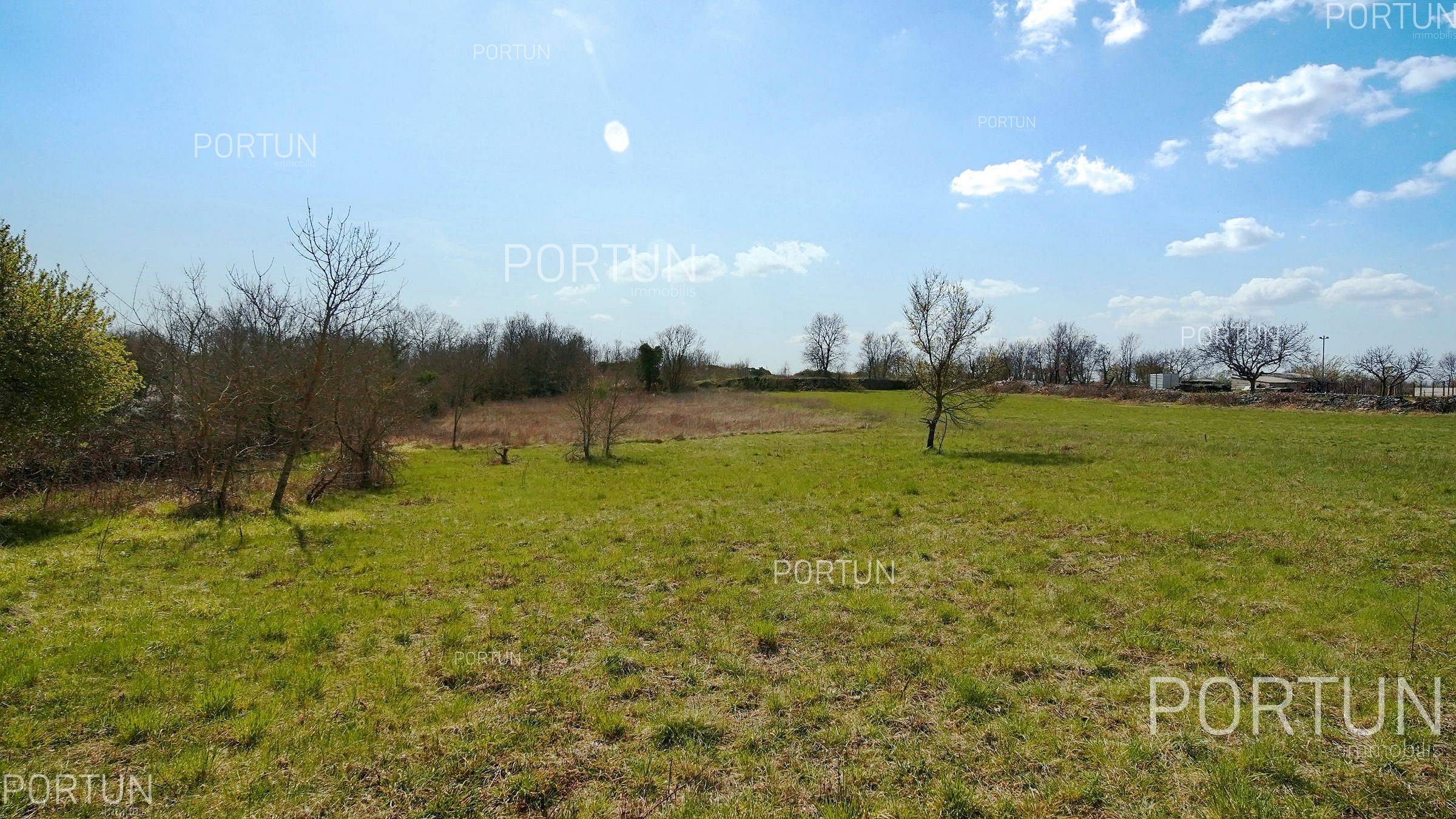 Zemljišče naprodaj v Kanfanar - 40663 - 01