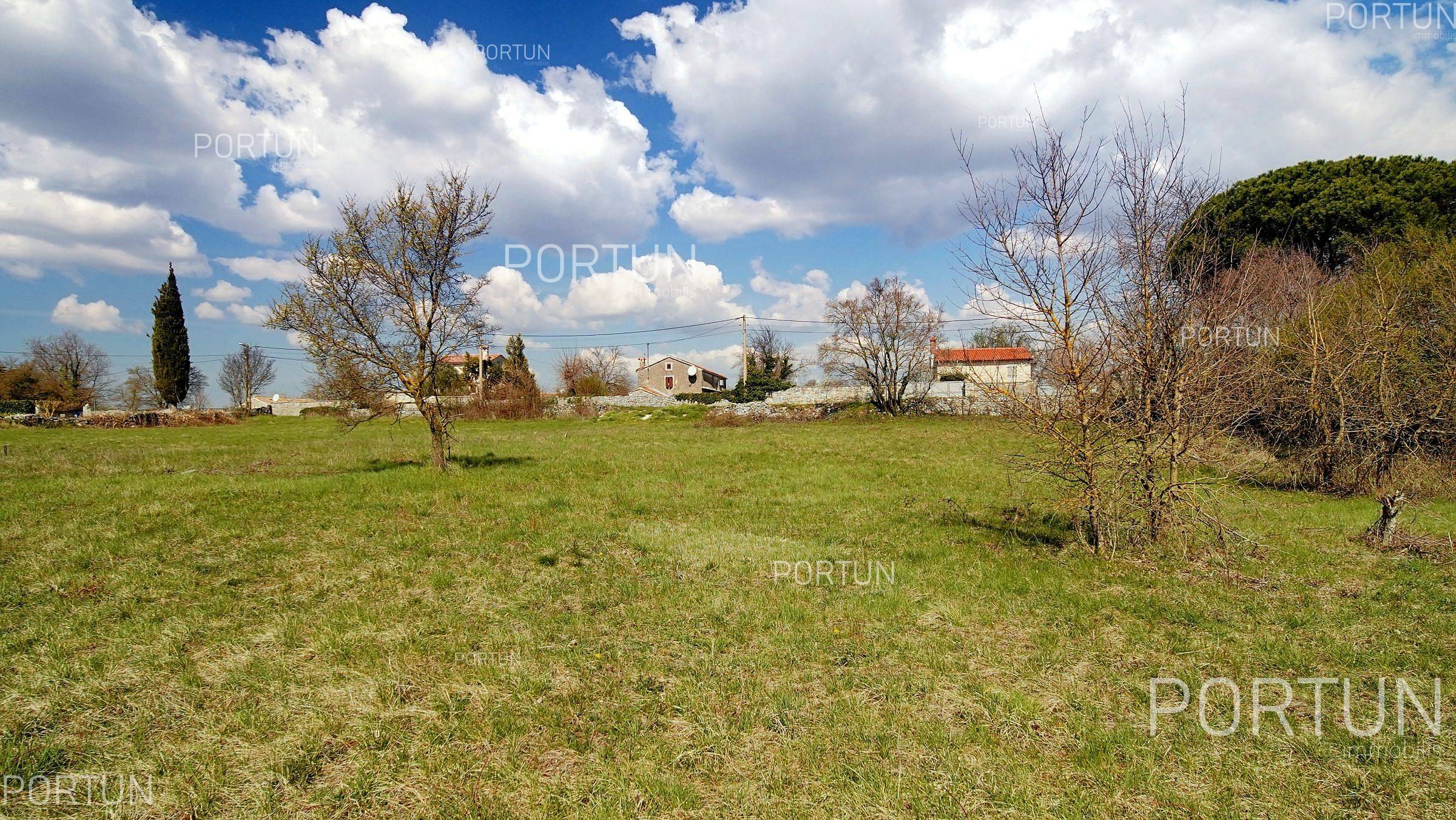 Zemljišče naprodaj v Kanfanar - 40663 - 03