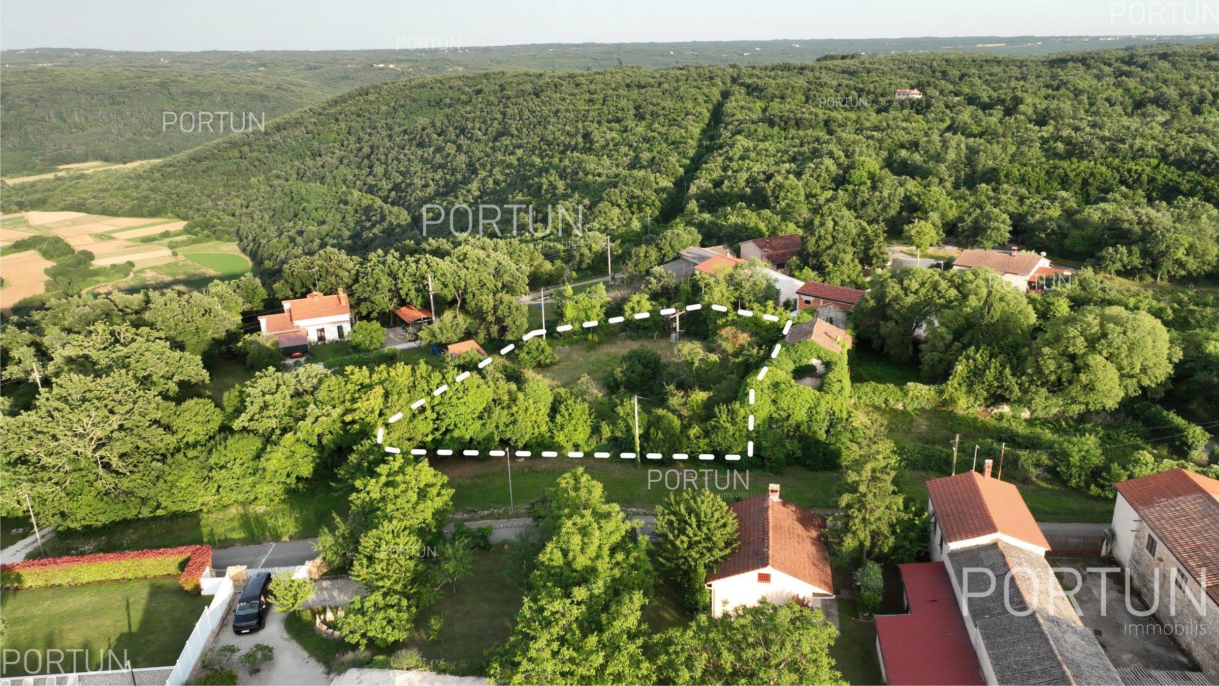 Zemljišče naprodaj v Tinjan - 40671 - 02