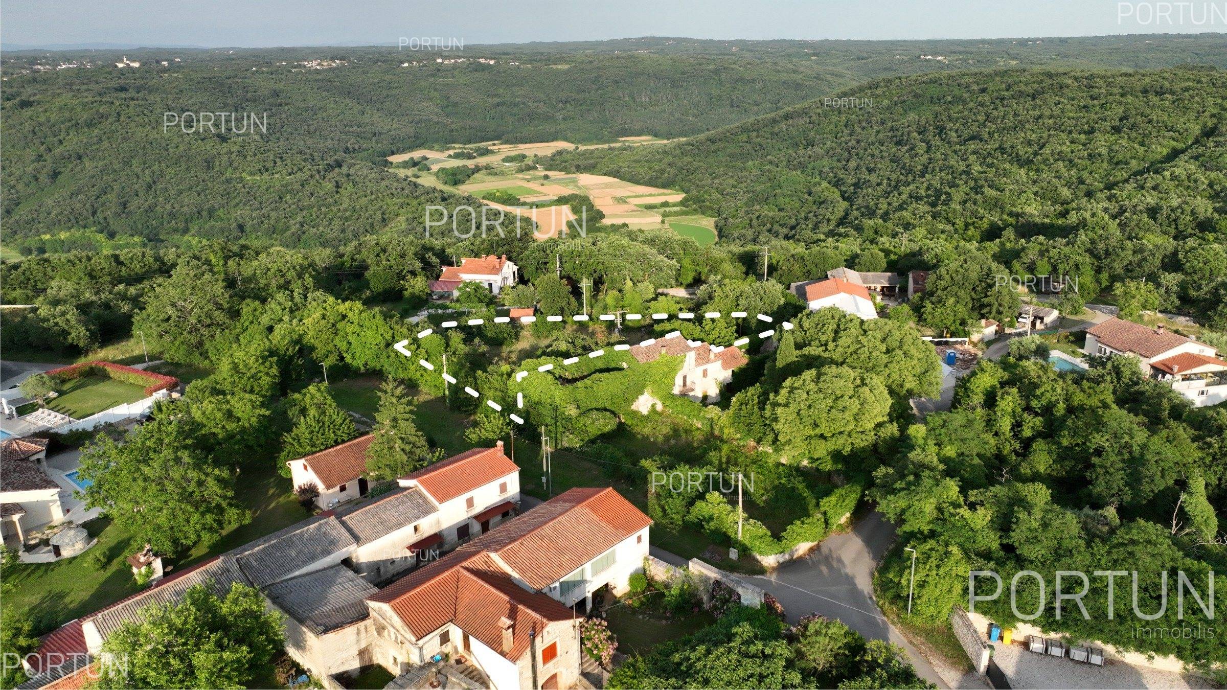 Zemljišče naprodaj v Tinjan - 40671 - 03