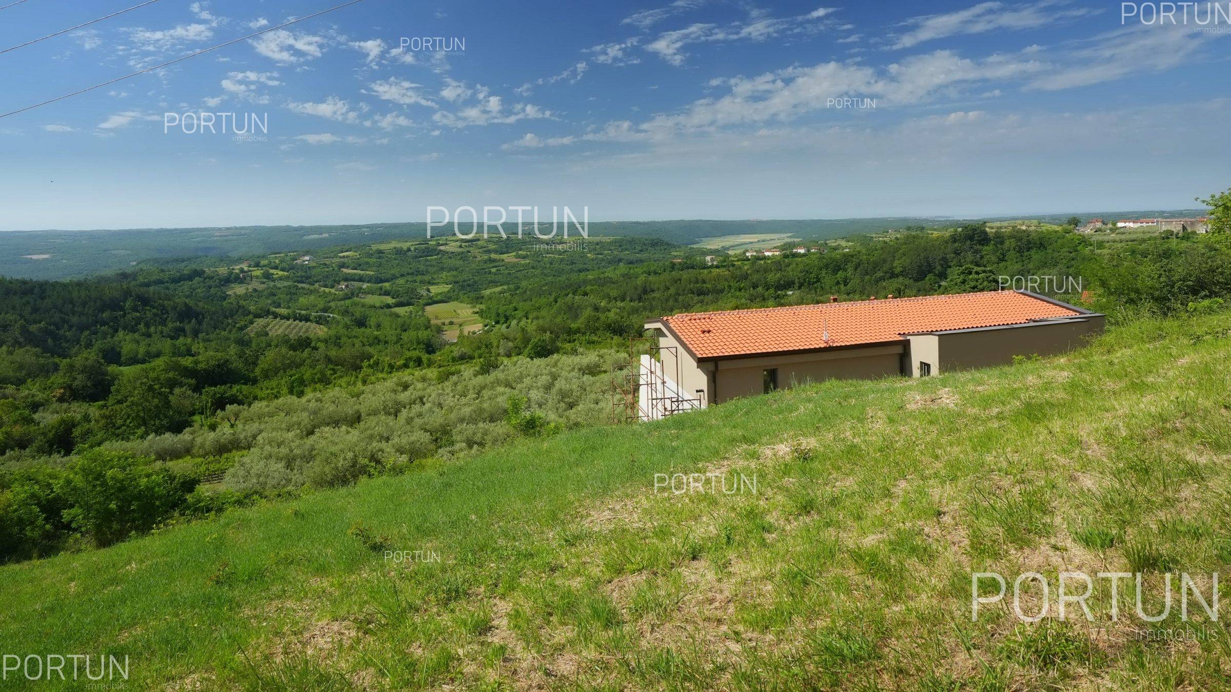 Grundstück zum Verkauf in Grožnjan - 40670 - 06