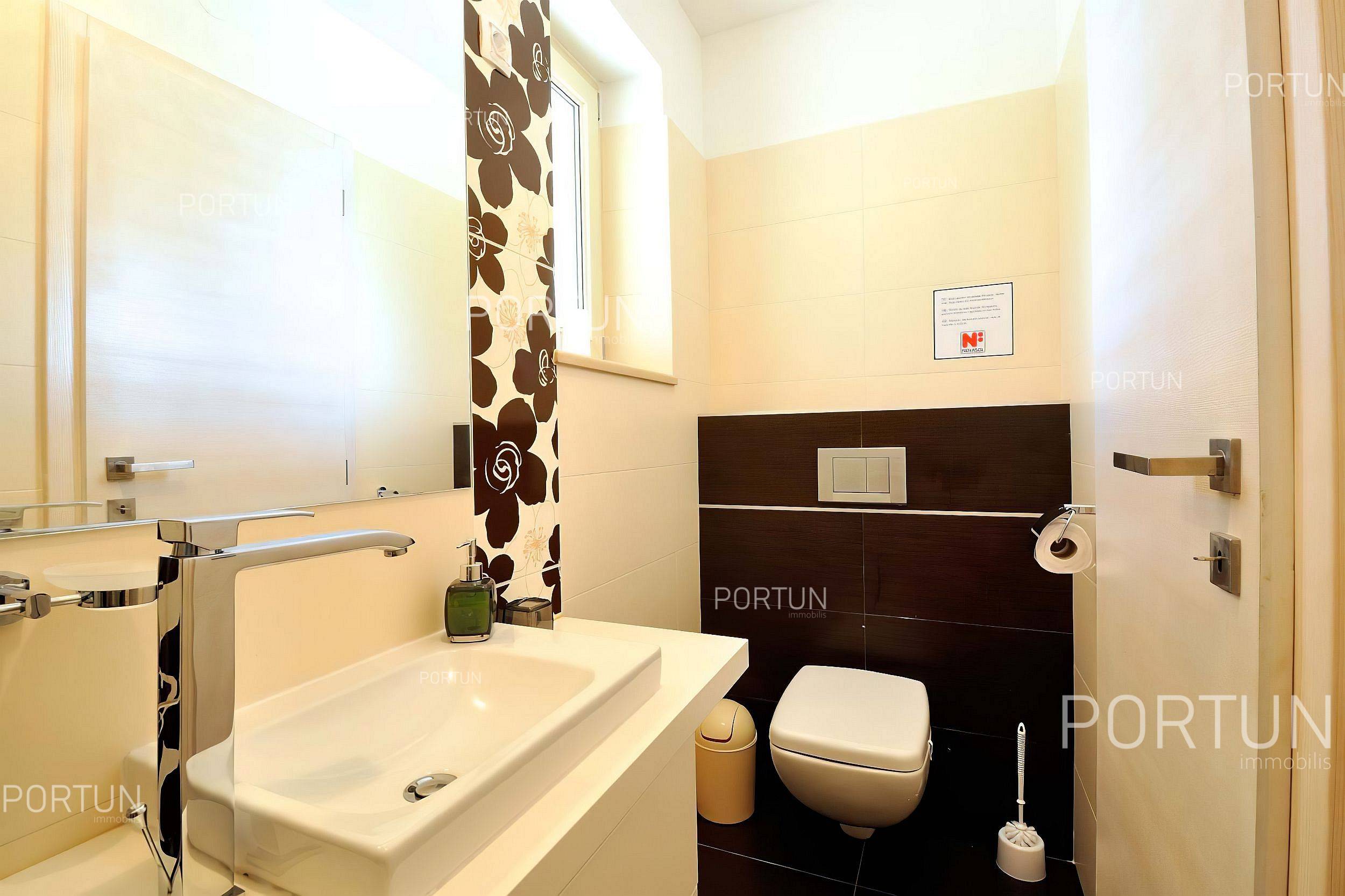 Casa in vendita a Parenzo - 20737 - 02
