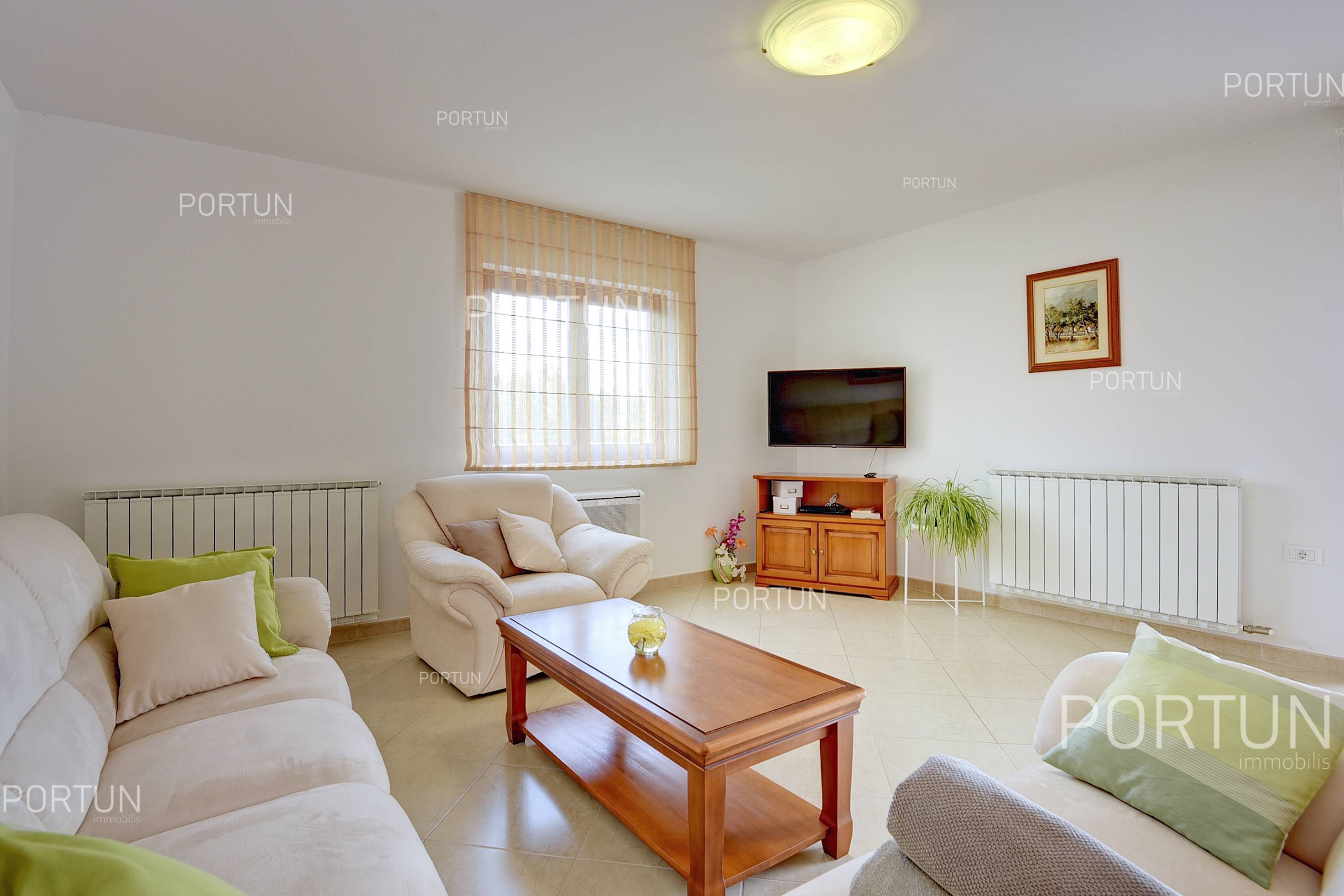 Дом на продажу в  Жминь - 20813 - 06