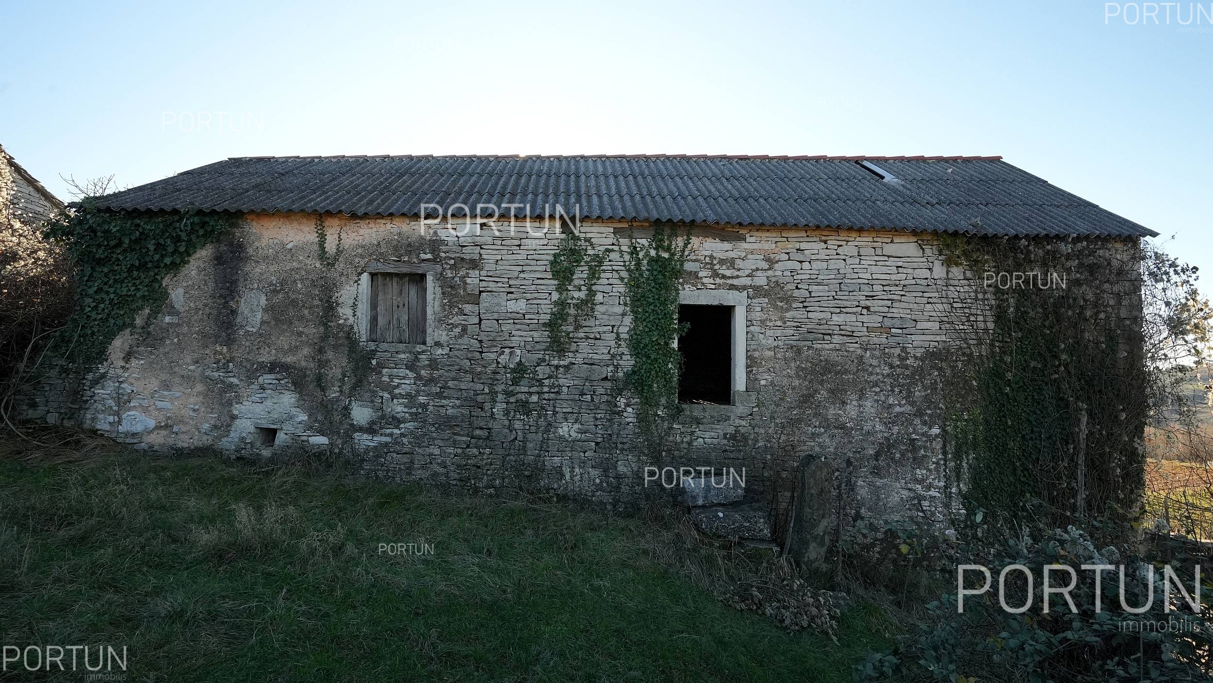 Будинок на продаж у Опрталь - 20815 - 08