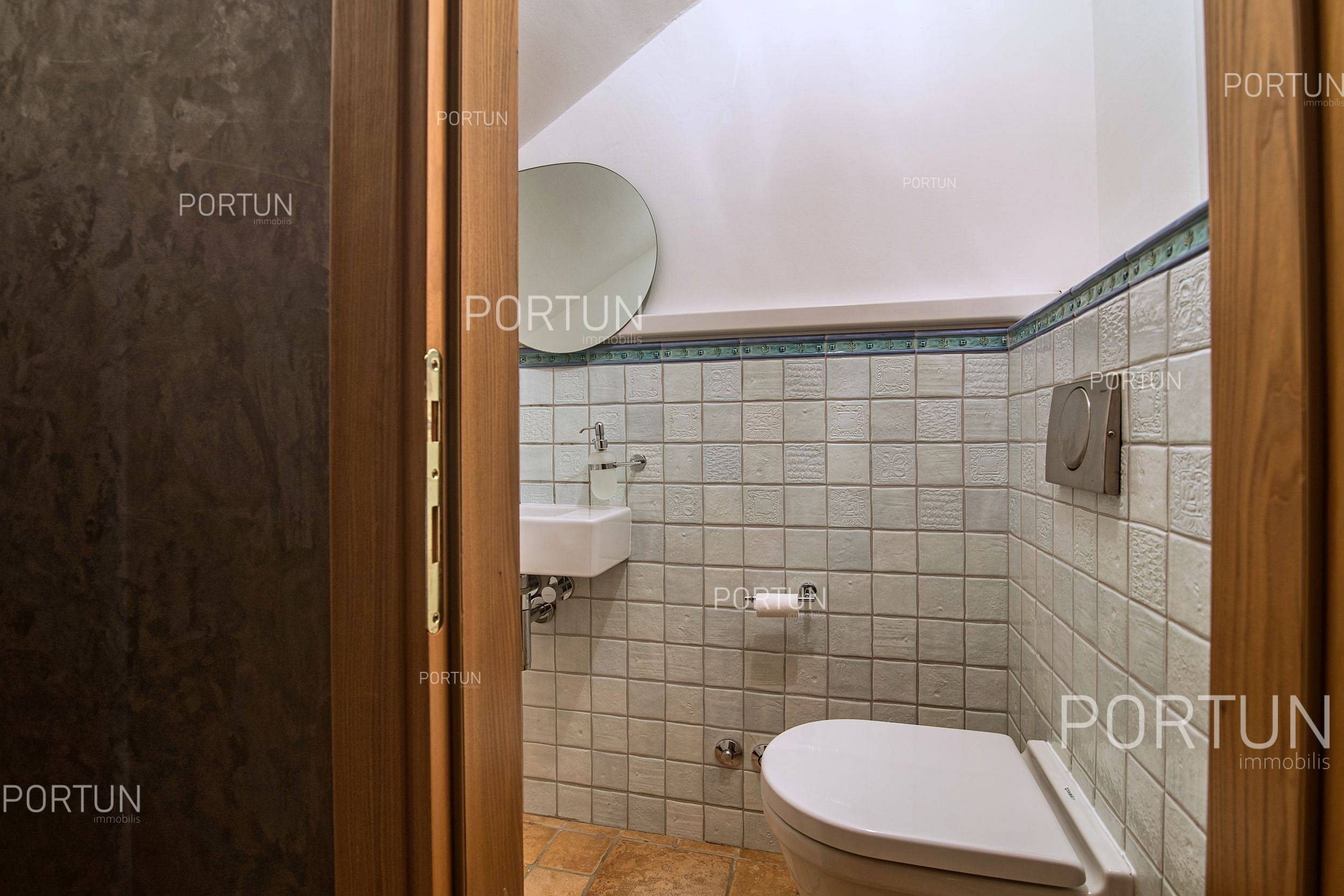 Дом на продажу в  Ровинь - 20826 - 11