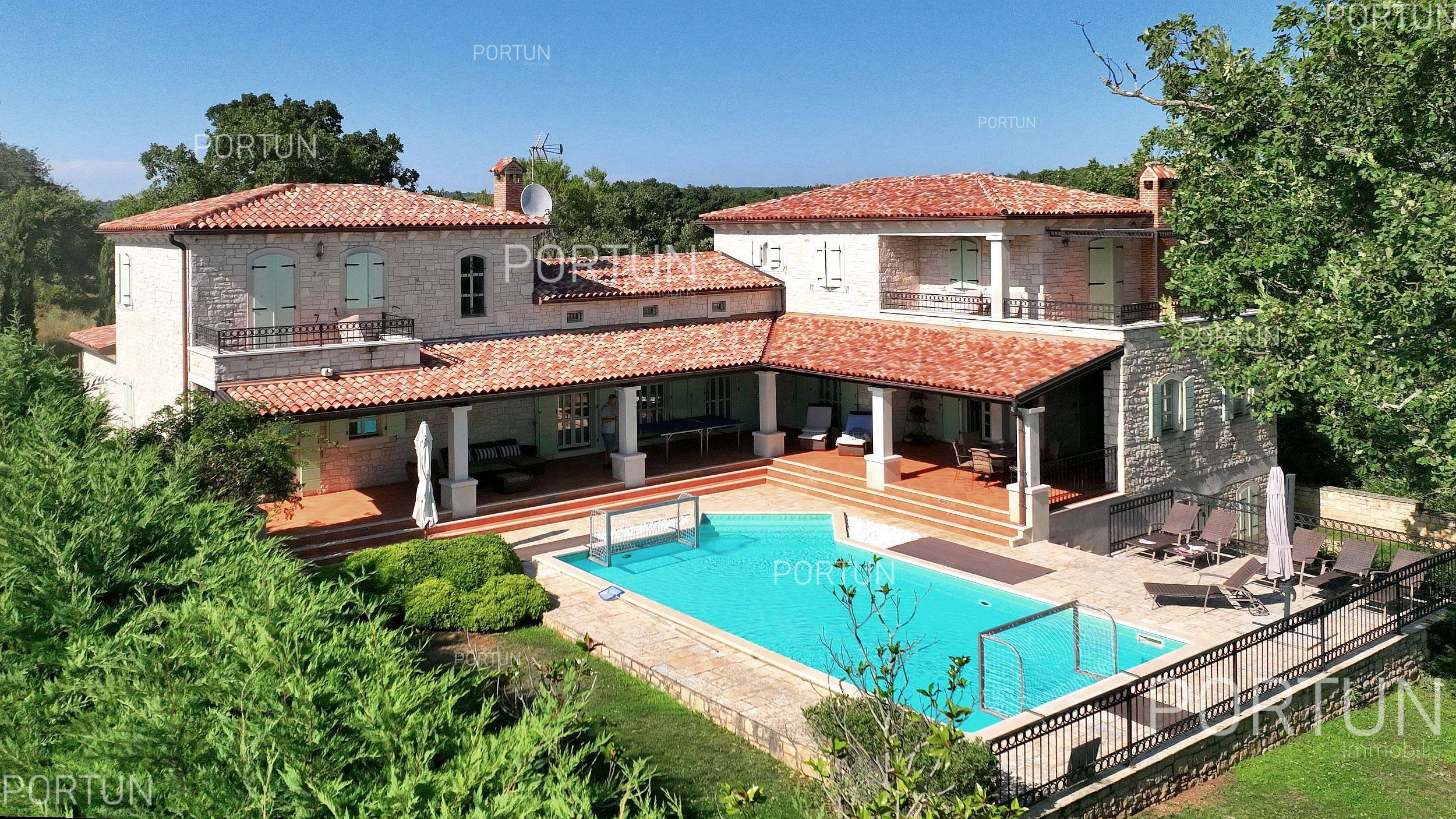 House for Sale in Poreč - 20780 - 02