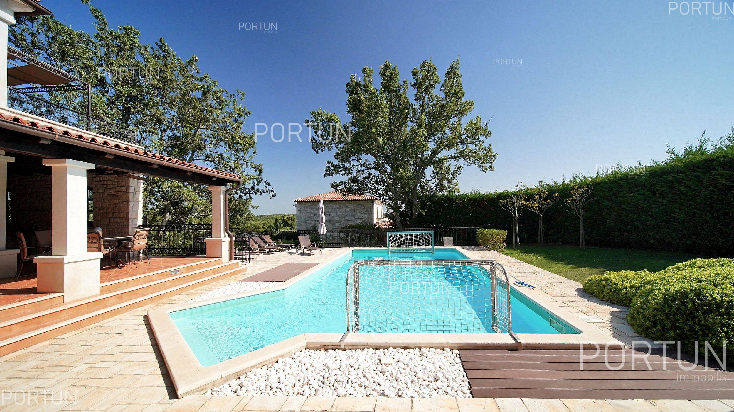 House for Sale in Poreč - 20780 - 01