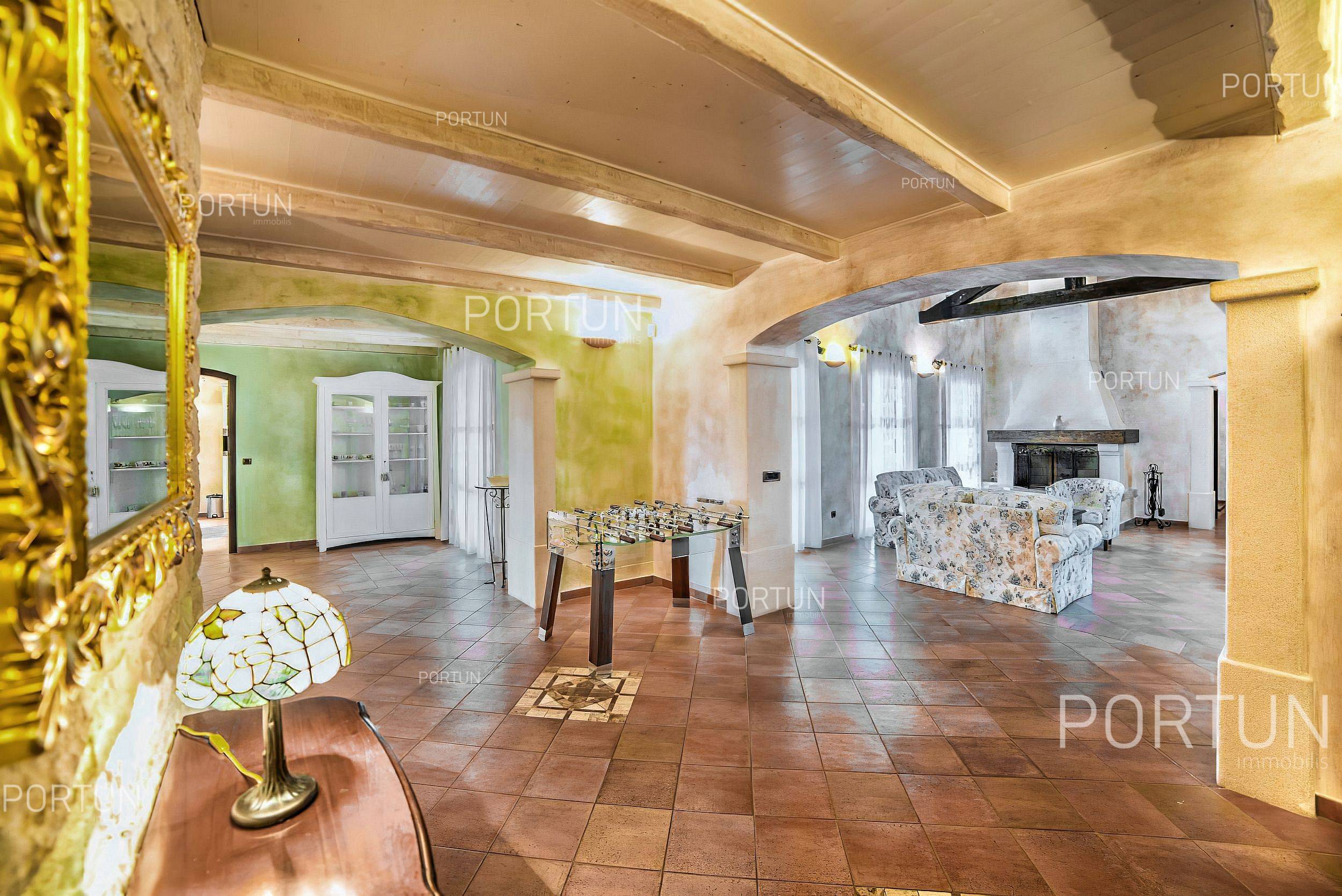 House for Sale in Poreč - 20780 - 01