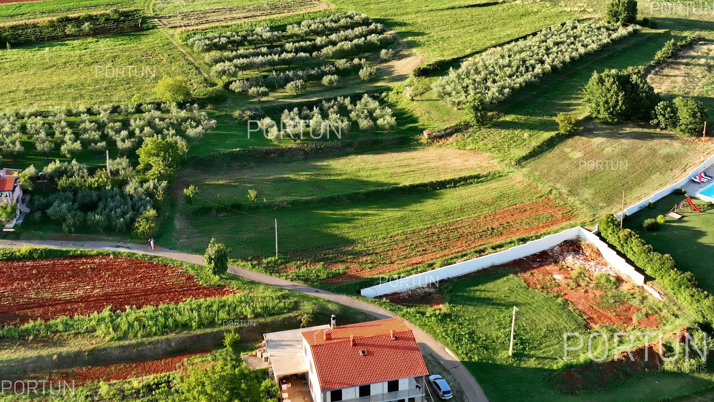 Terreno in vendita a Barbana d'Istria - 40525 - 05