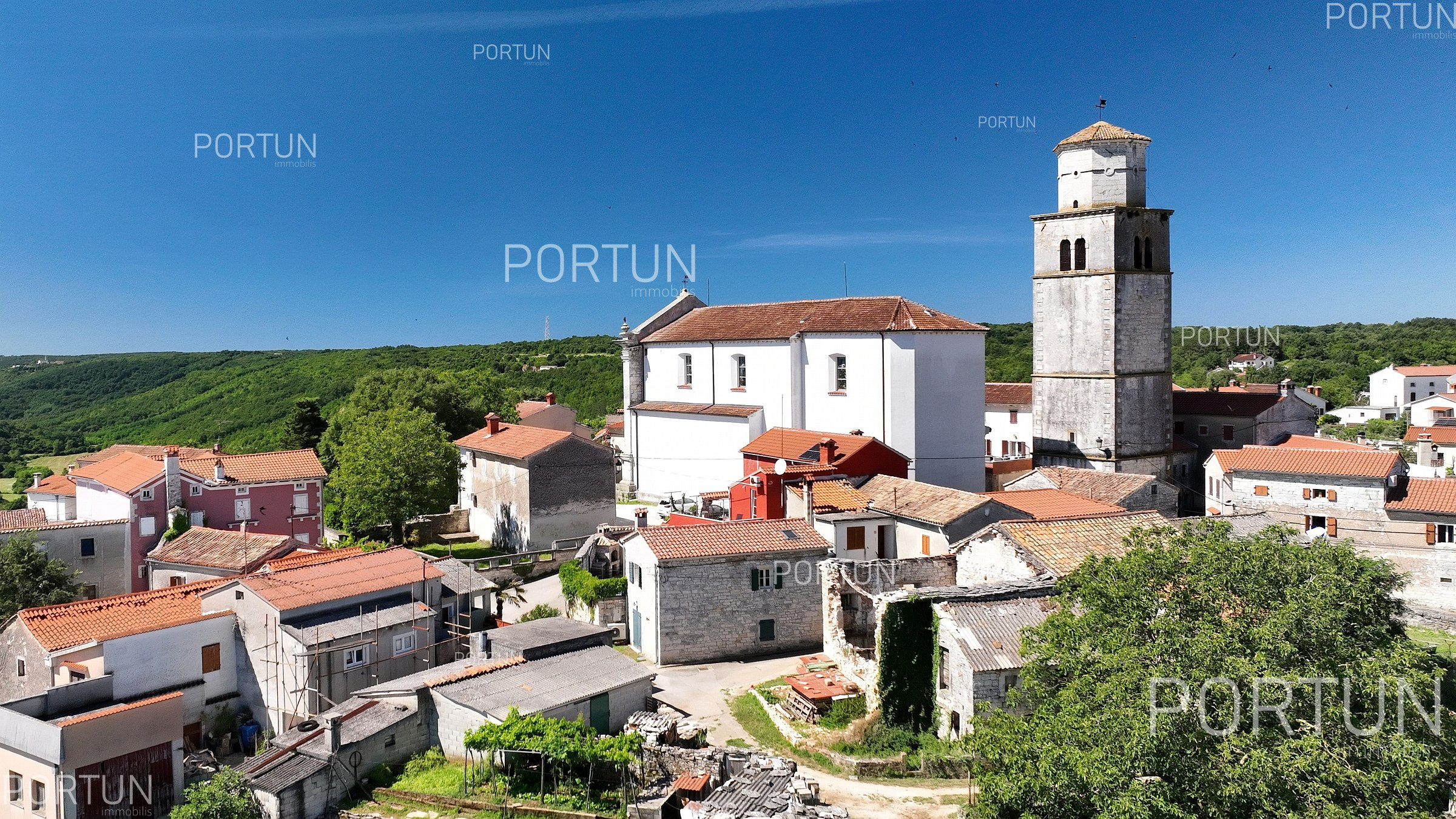 item_Acquistare un terreno nella zona di Antignana (Tinjan) è un buon investimento?