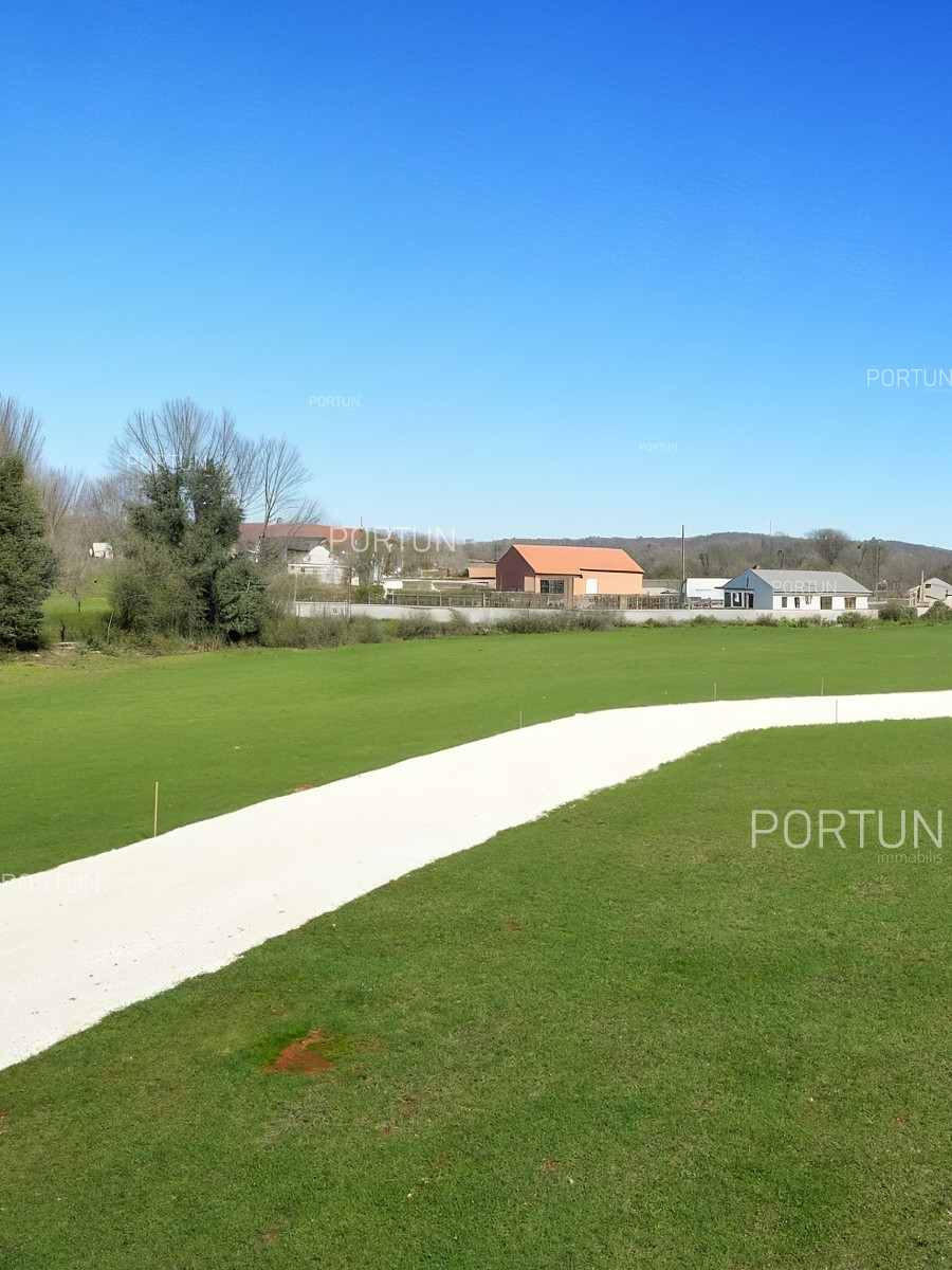 12 02 Baugrundstucke in Istrien